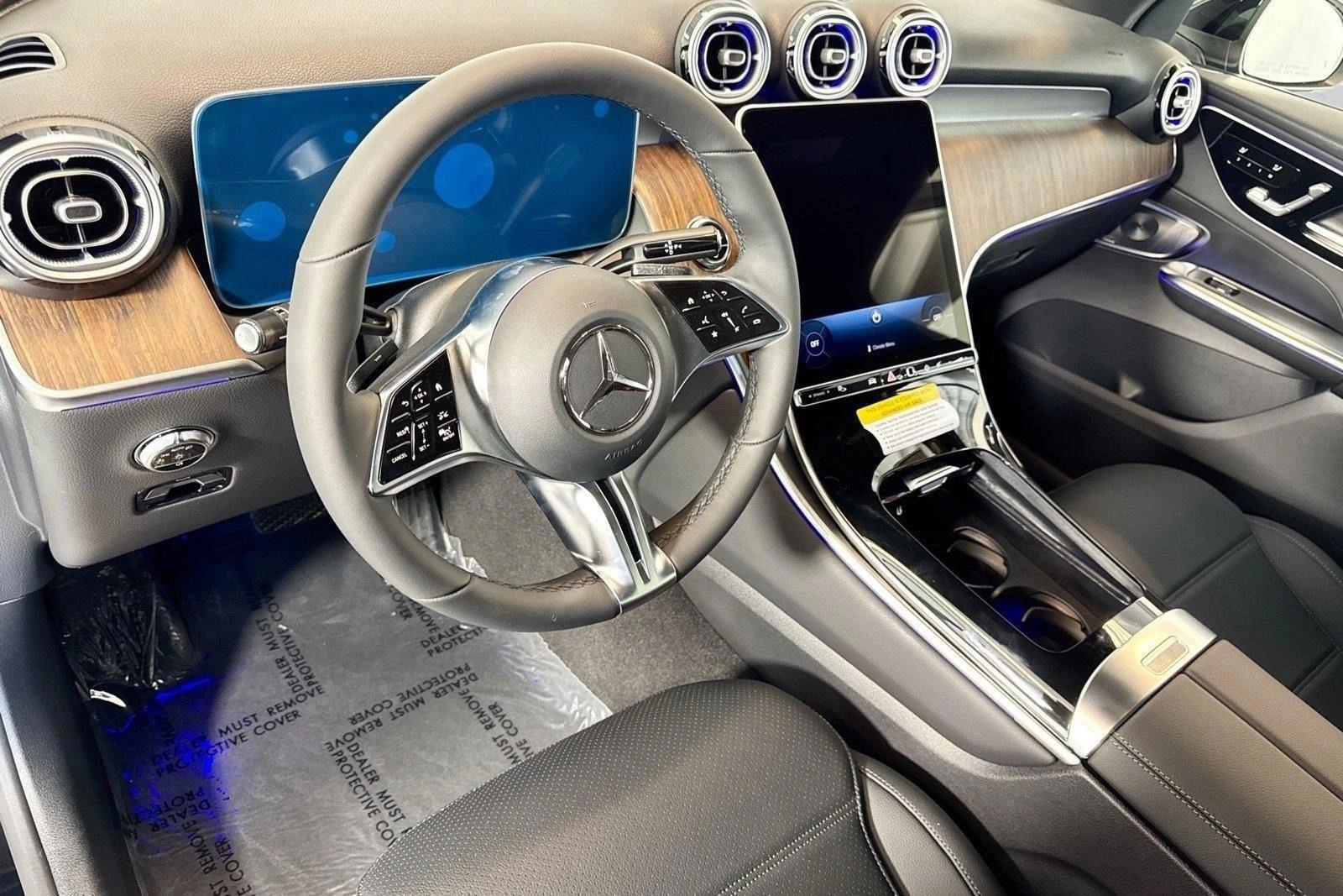Thumbnail: 2026 Mercedes-Benz GLC - 3