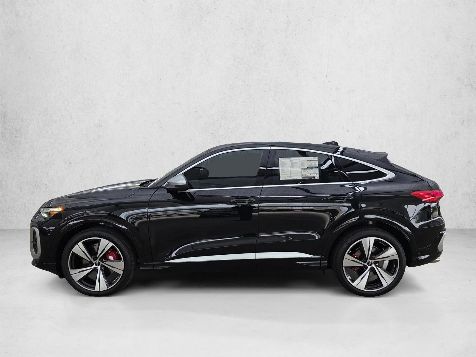 Thumbnail: 2026 Audi SQ5 - 2