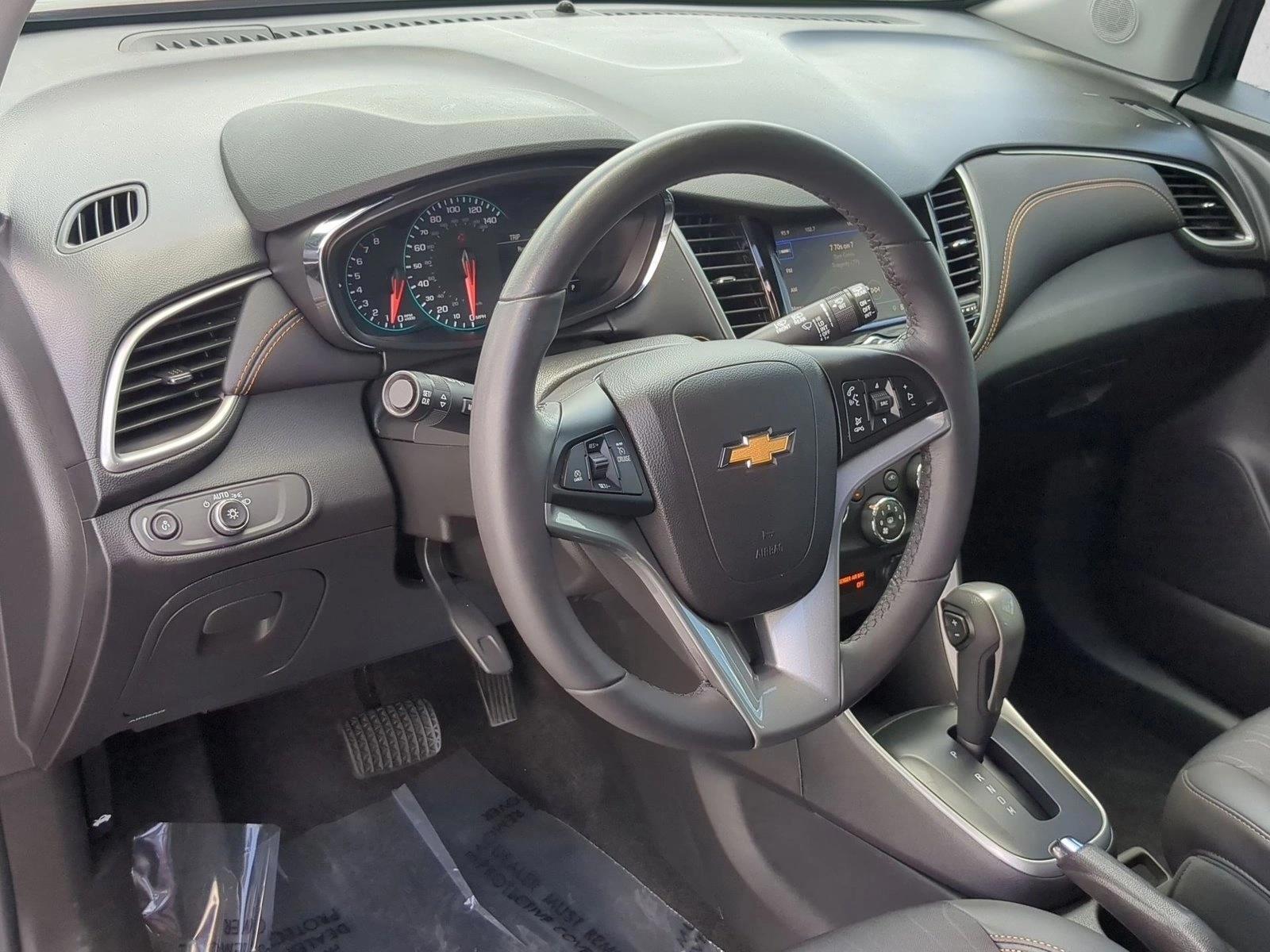 Thumbnail: 2022 Chevrolet Trax - 3