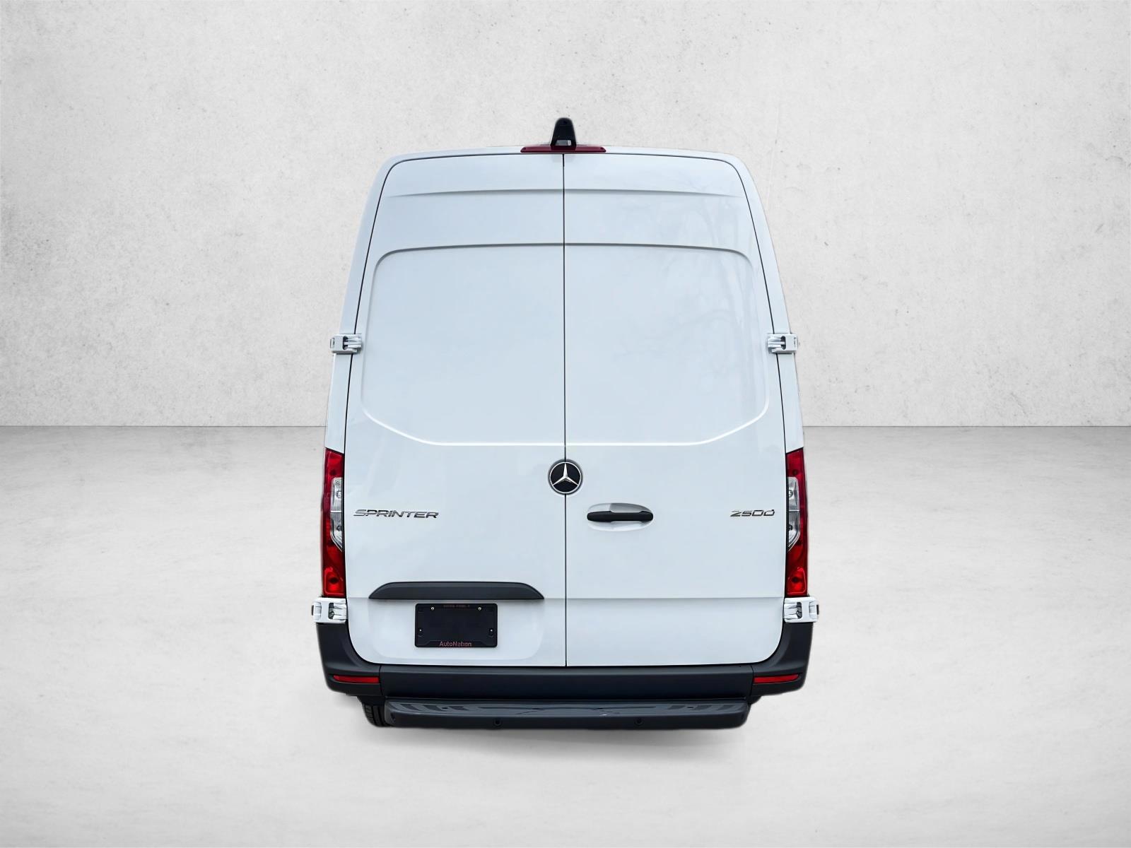 2026 Mercedes-Benz Sprinter Cargo