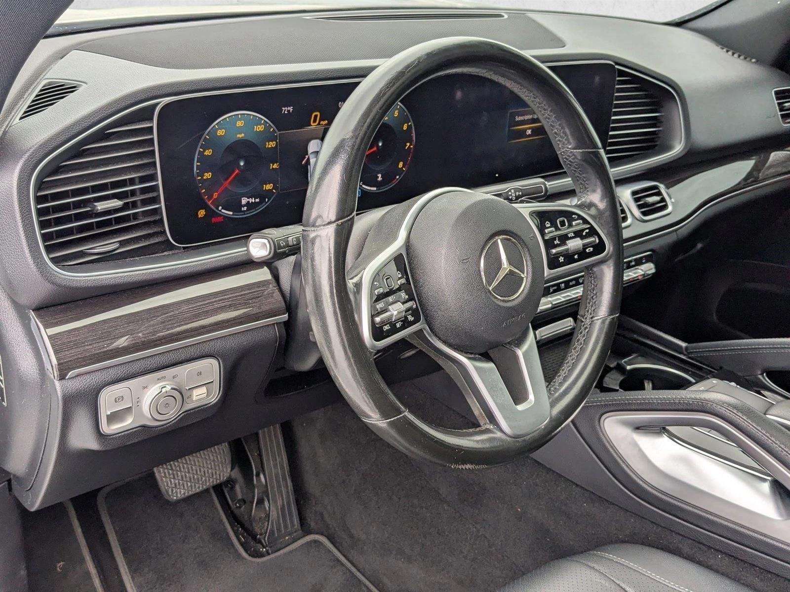 Thumbnail: 2020 Mercedes-Benz GLE - 3