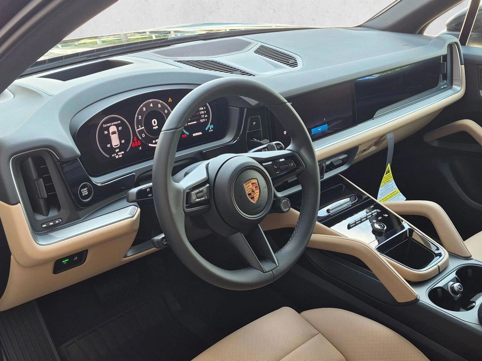 Thumbnail: 2026 Porsche Cayenne - 3