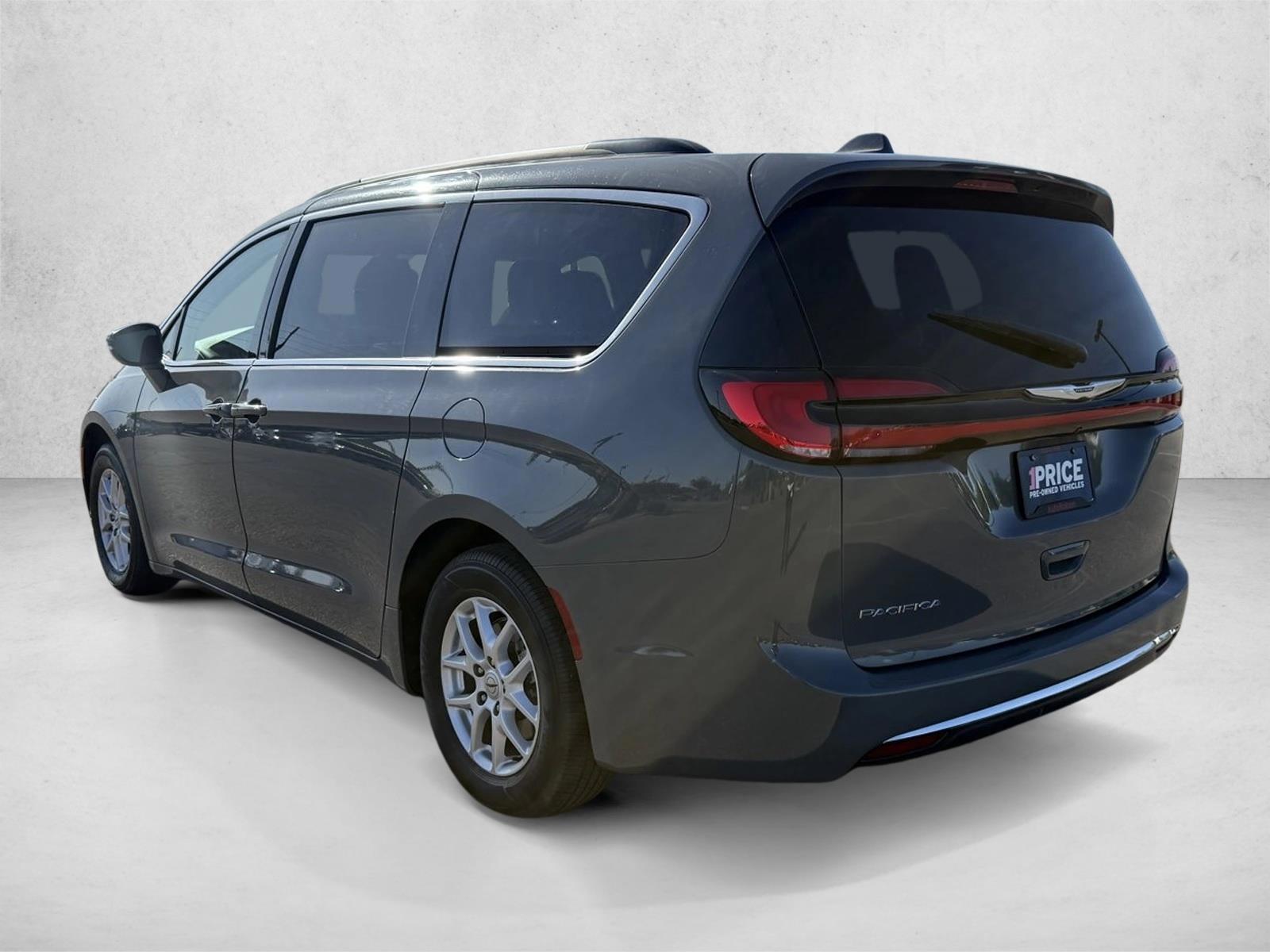 2022 Chrysler Pacifica Touring L - Photo 8