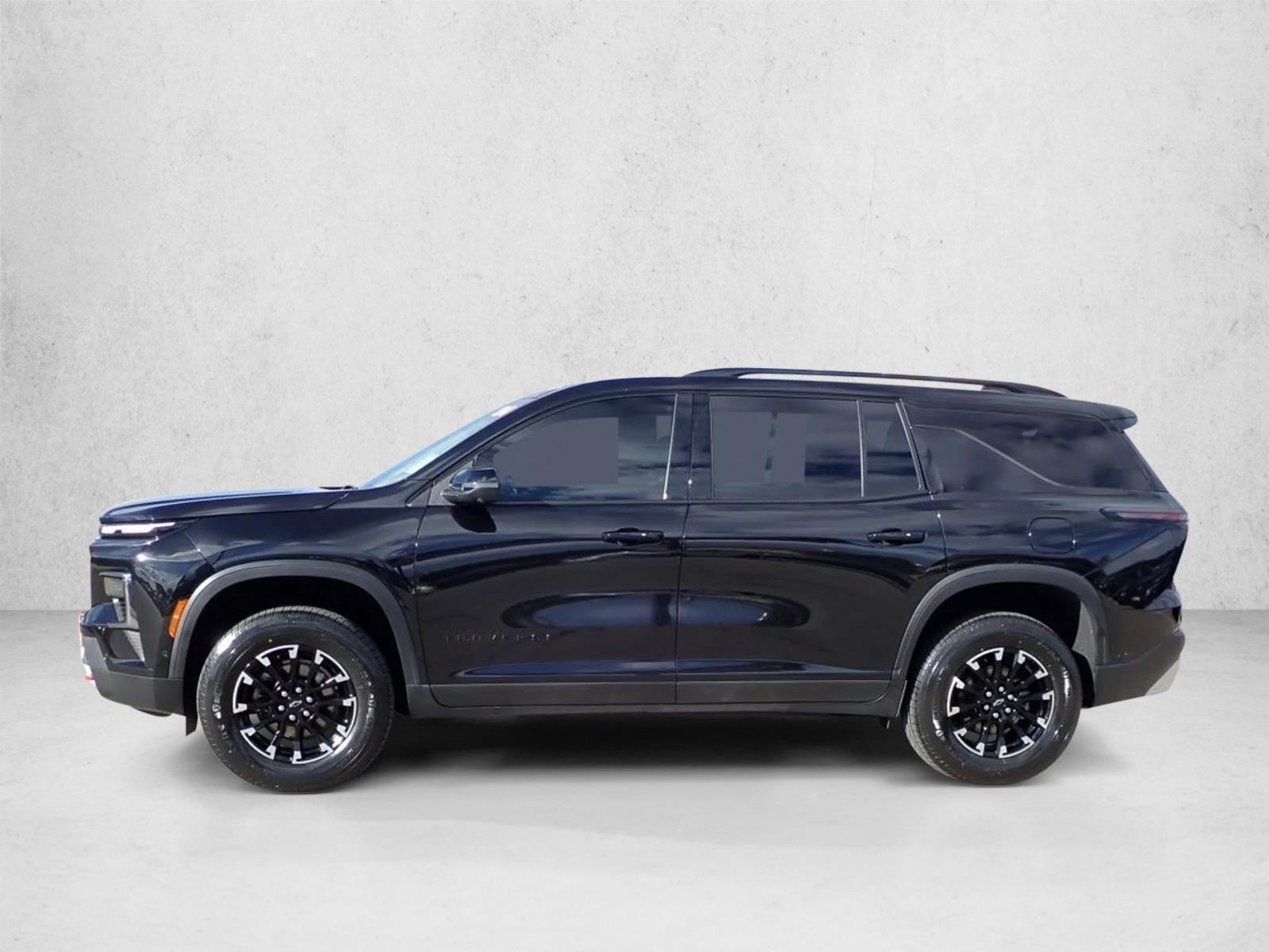 Thumbnail: 2024 Chevrolet Traverse - 2