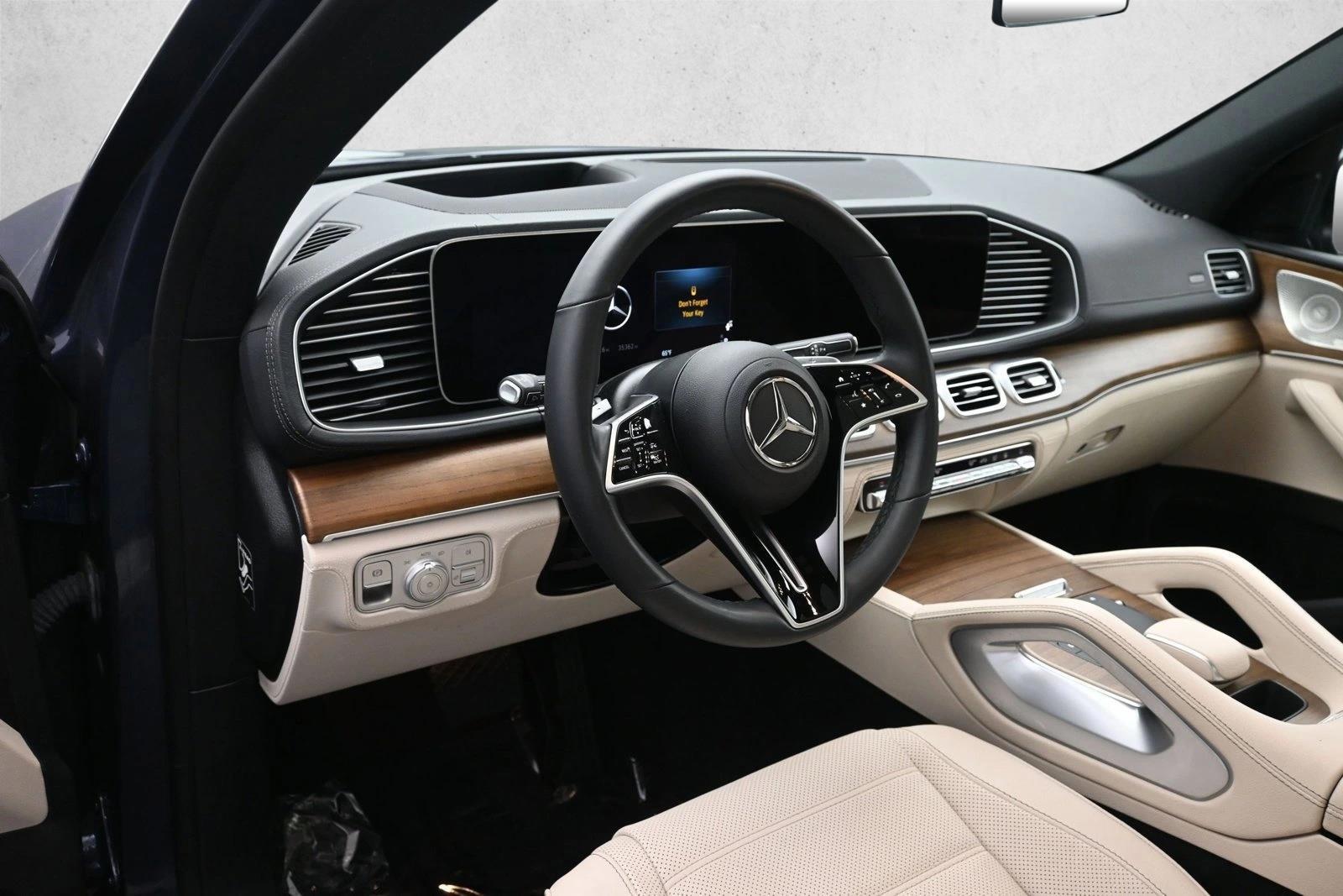 Thumbnail: 2024 Mercedes-Benz GLE - 3