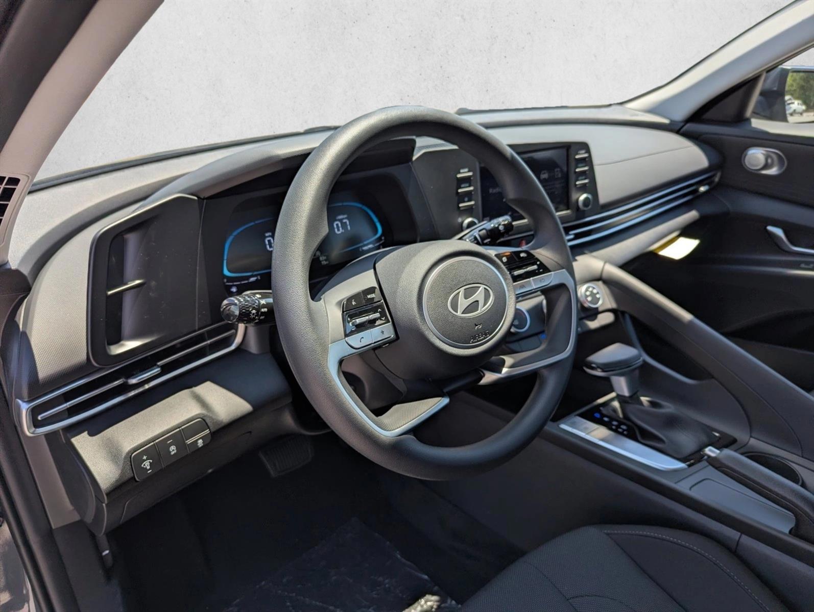 Thumbnail: 2026 Hyundai Elantra - 3