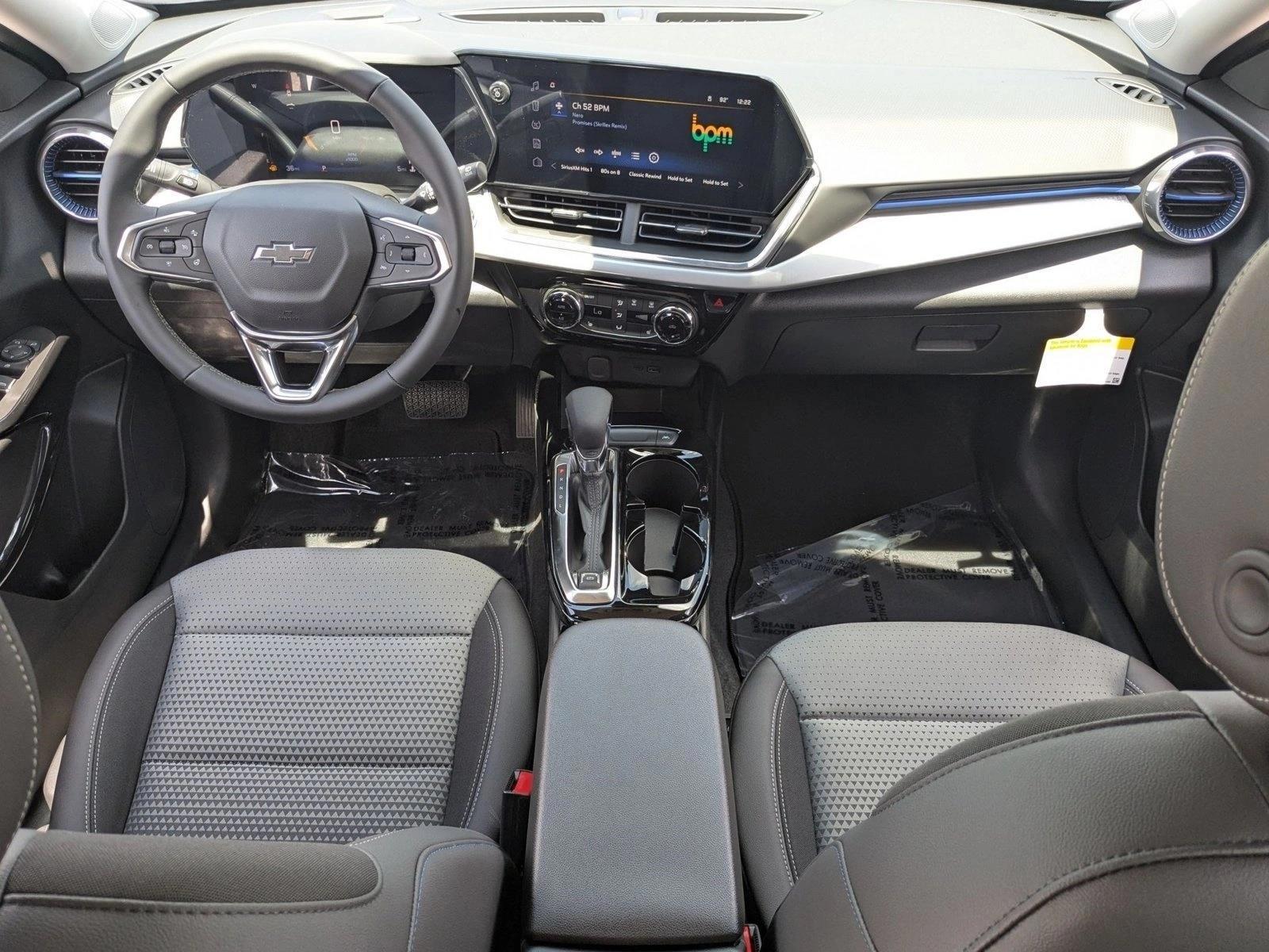 Thumbnail: 2026 Chevrolet Trax - 3