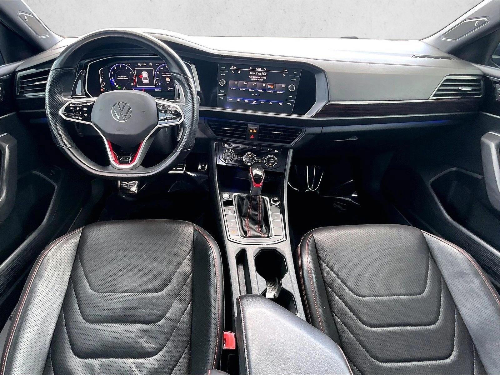 Thumbnail: 2022 Volkswagen Jetta - 4