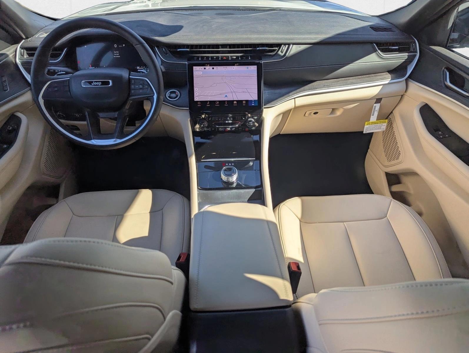 Thumbnail: 2025 Jeep Grand Cherokee - 3