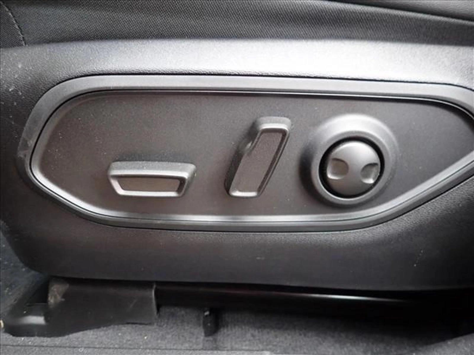 Thumbnail: 2026 Jeep Cherokee - 3