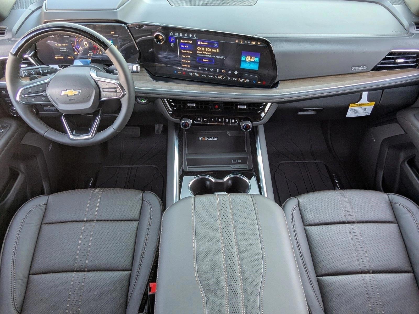 Thumbnail: 2026 Chevrolet Suburban - 4