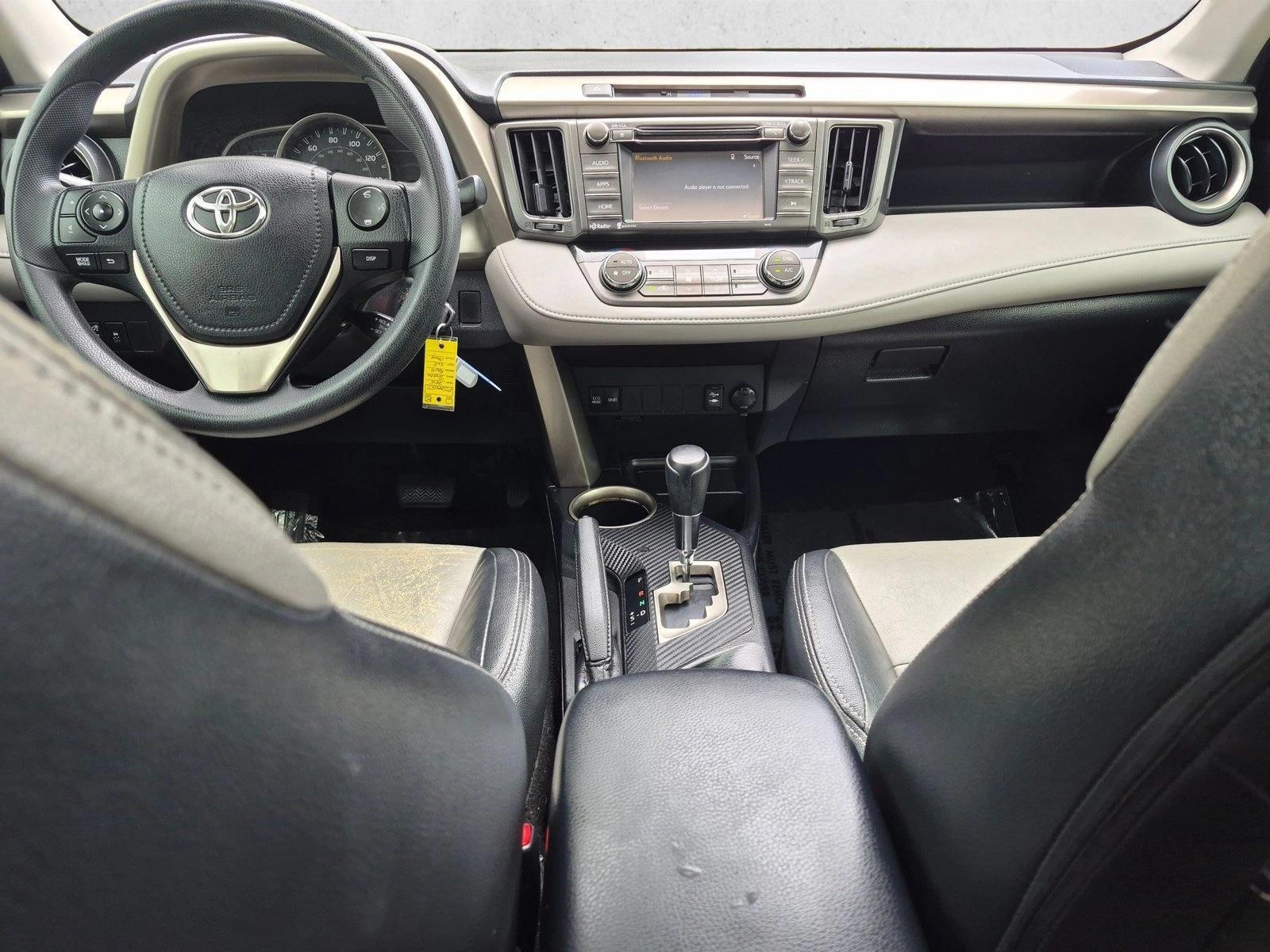 Thumbnail: 2015 Toyota RAV4 - 4