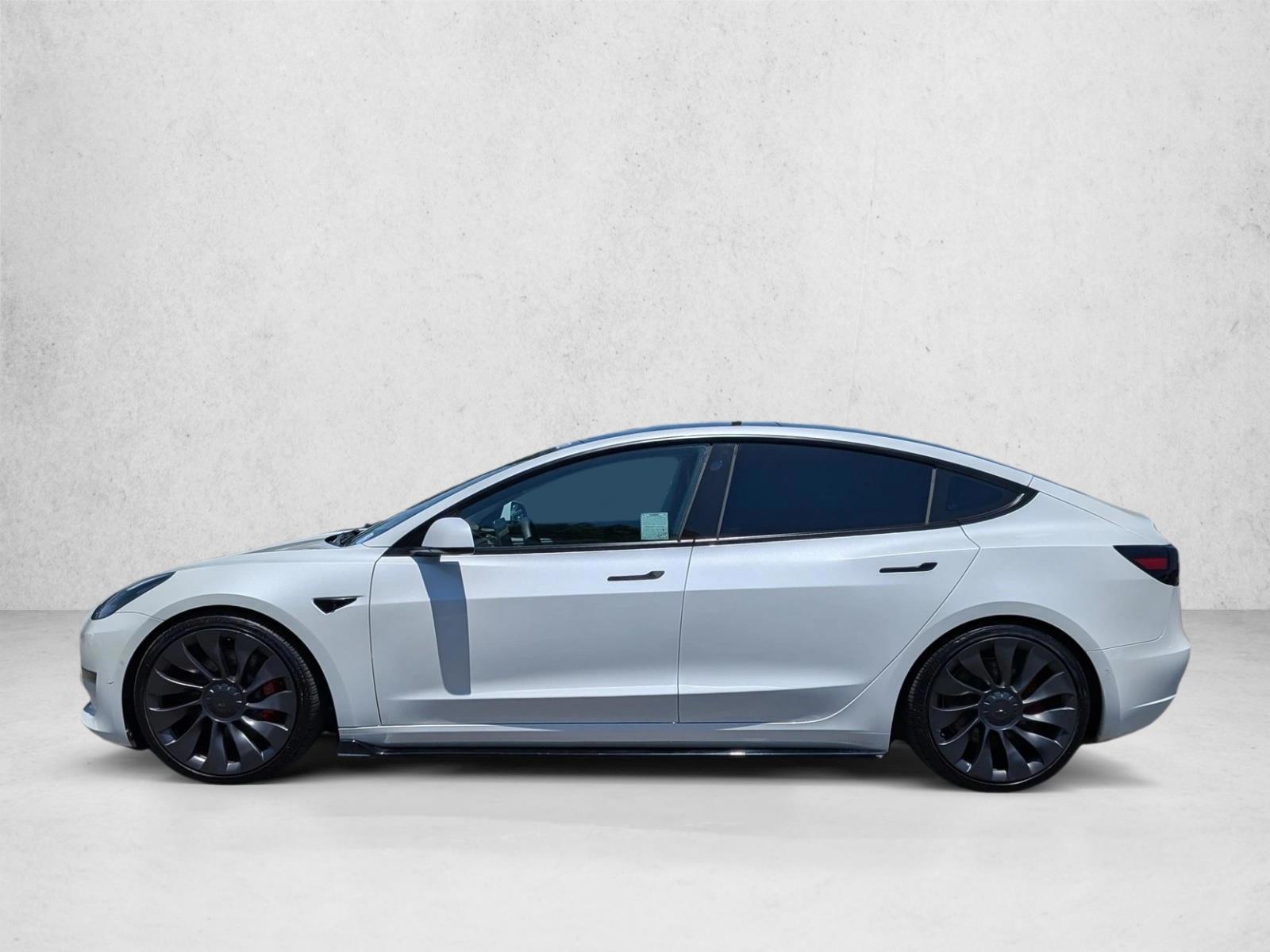 Thumbnail: 2022 Tesla Model 3 - 2