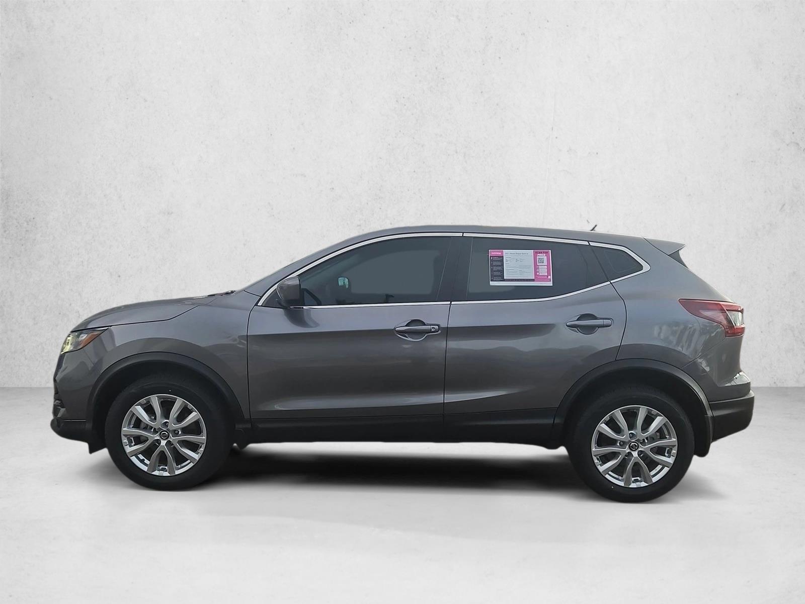 Thumbnail: 2021 Nissan Rogue Sport - 2