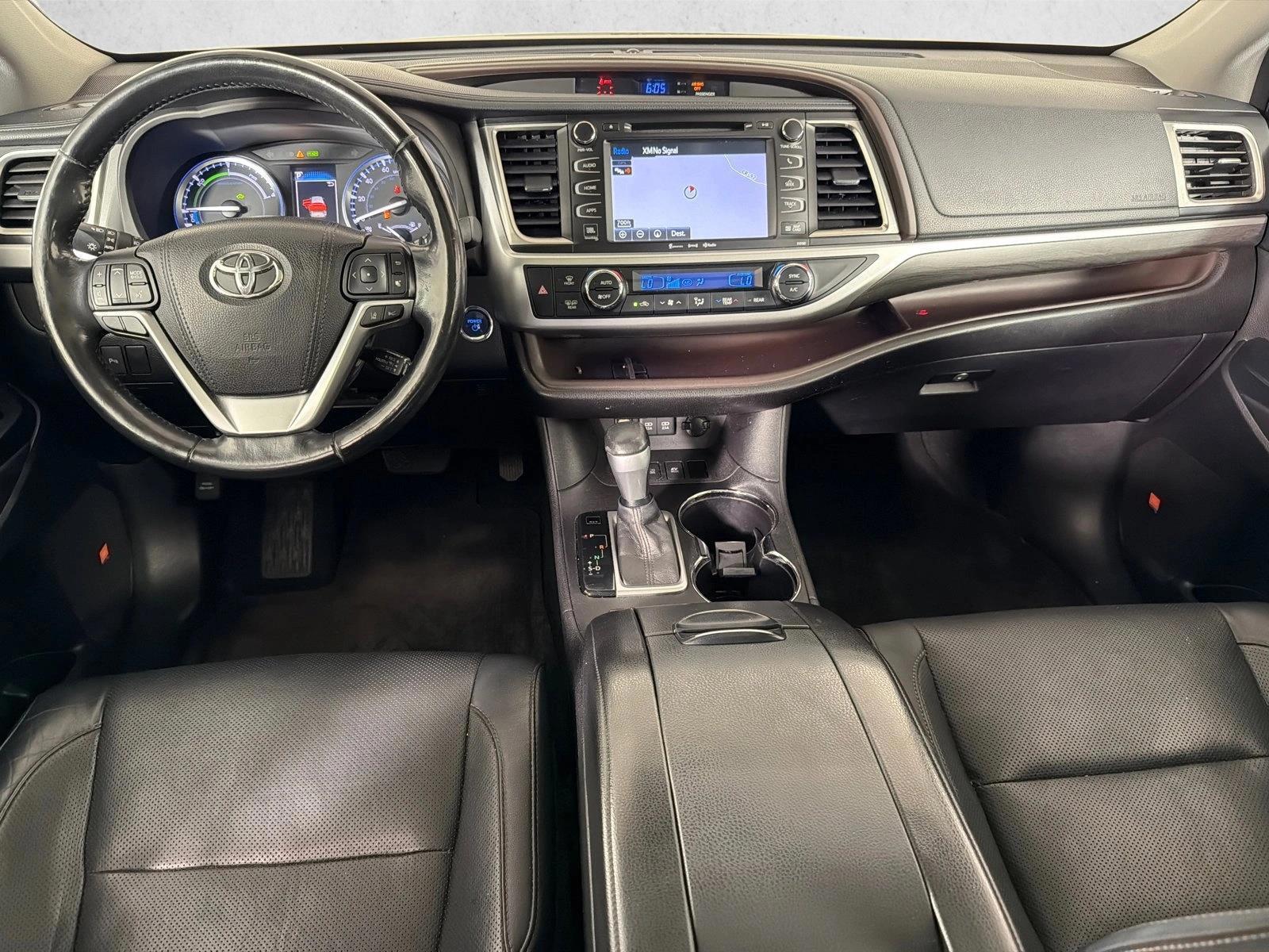 Thumbnail: 2017 Toyota Highlander - 3