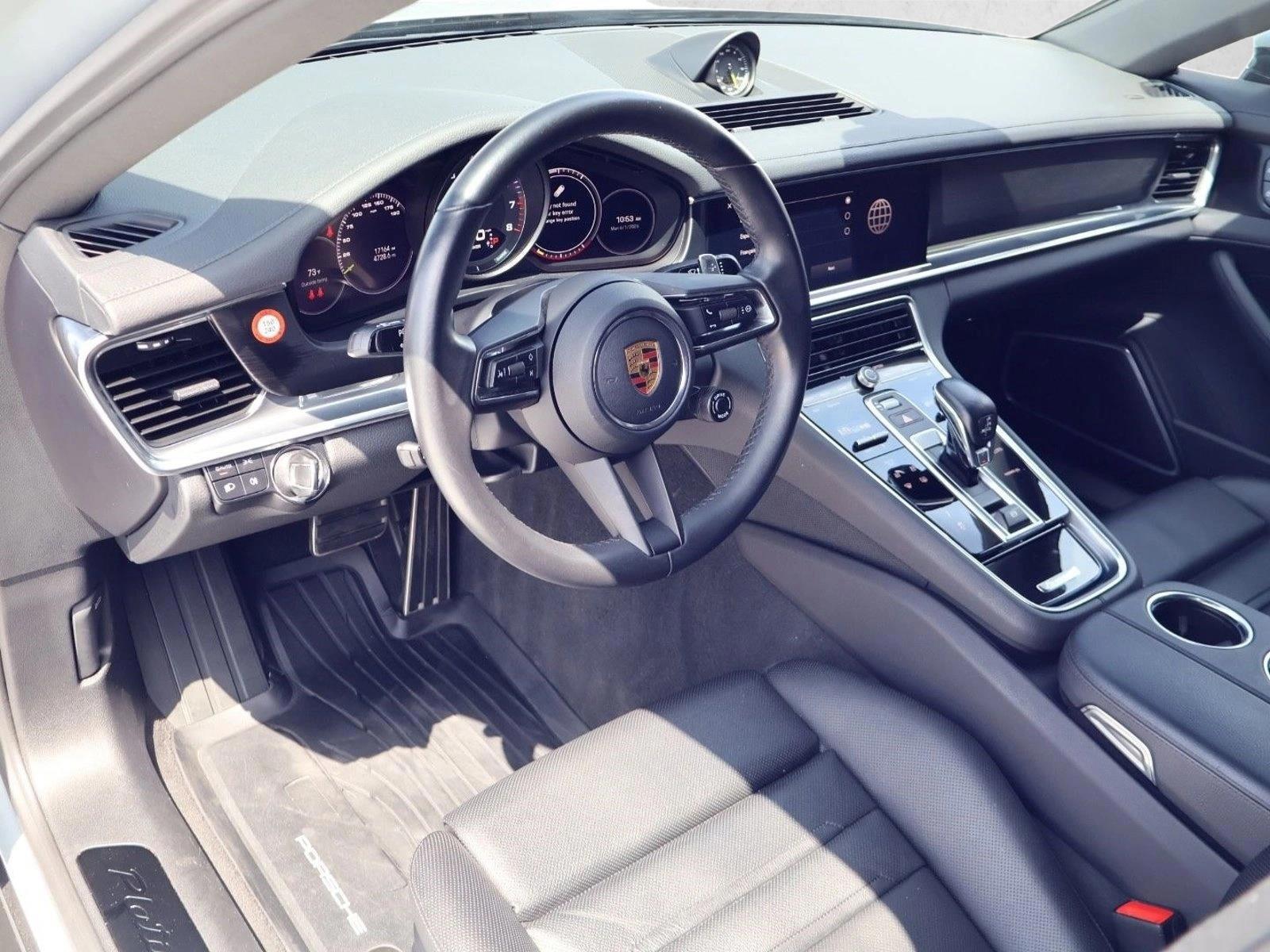 Thumbnail: 2023 Porsche Panamera - 3
