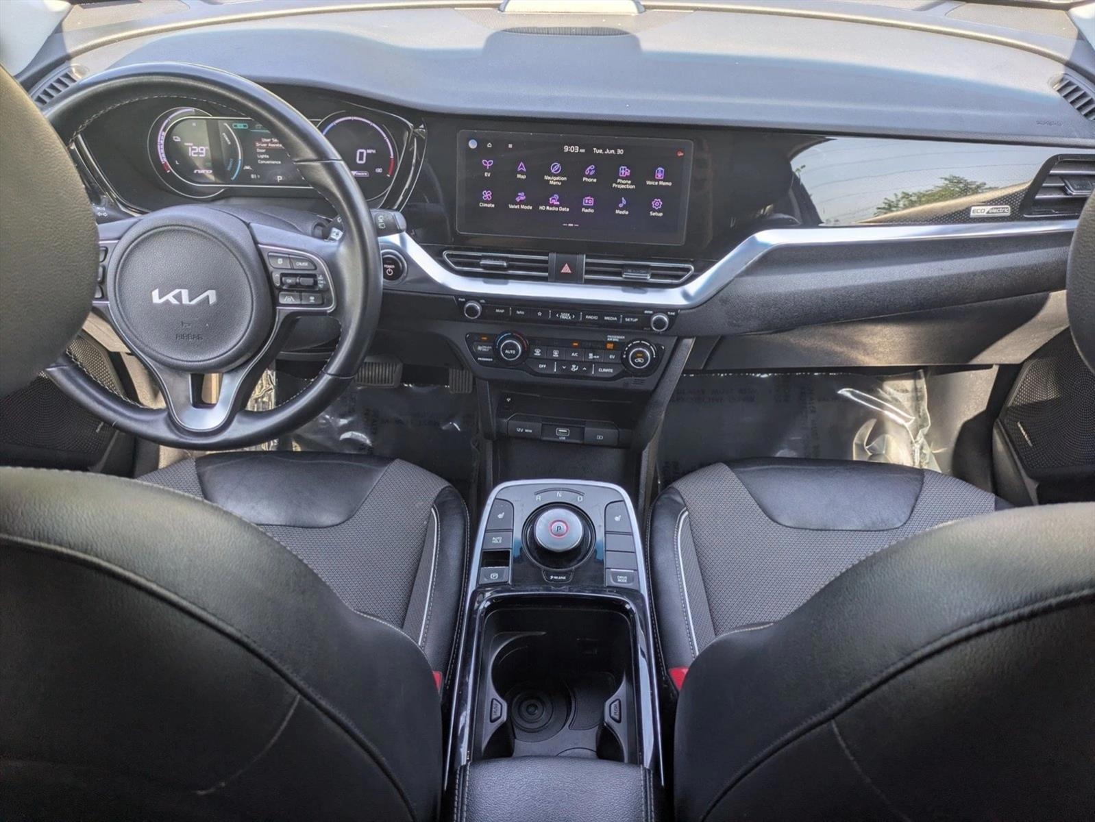 Thumbnail: 2022 Kia Niro - 4