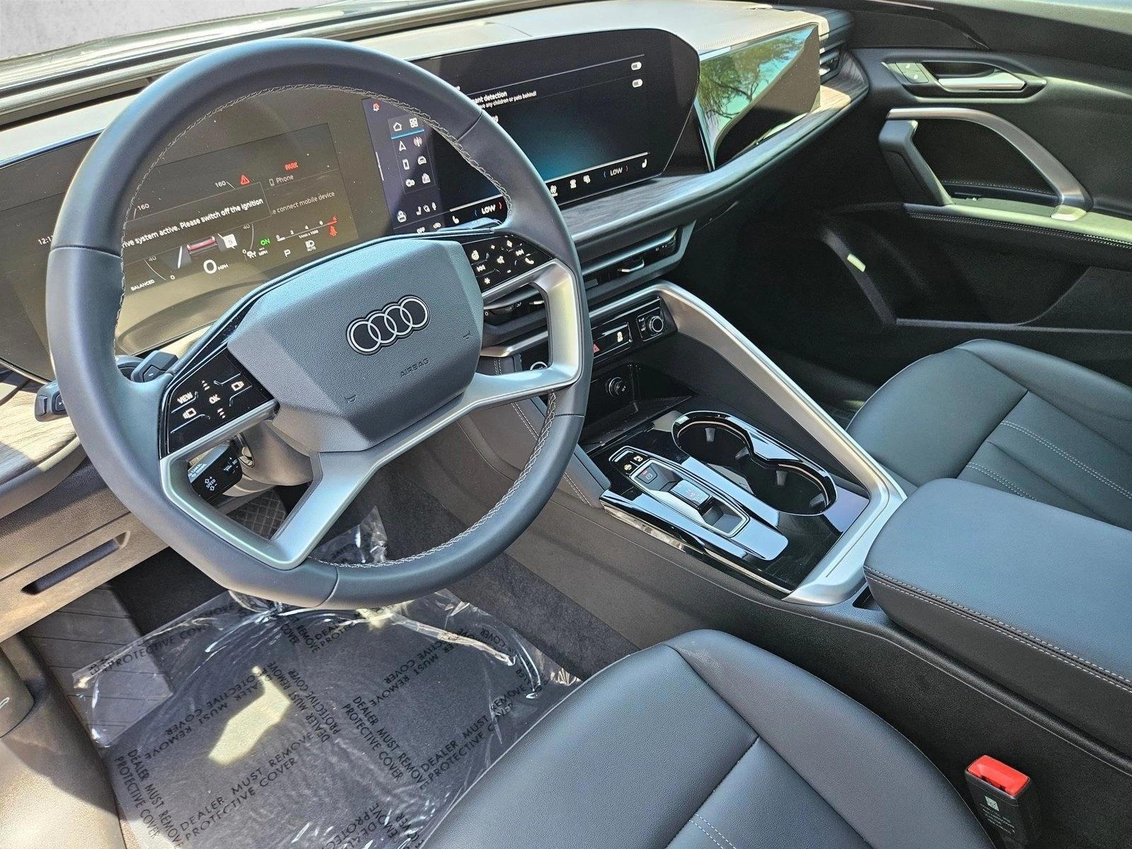 2025 Audi Q5 Premium - Photo 12