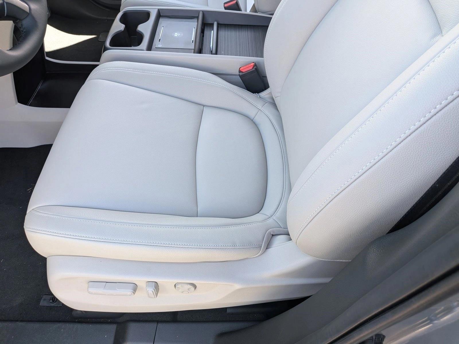 Thumbnail: 2026 Honda Odyssey - 4