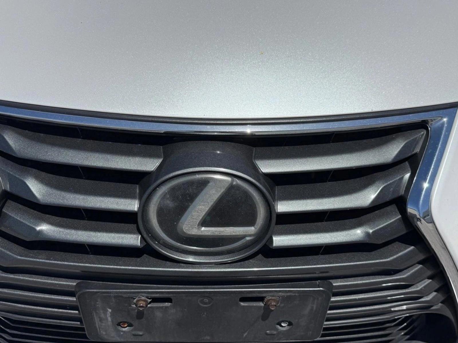 Thumbnail: 2018 Lexus IS - 2