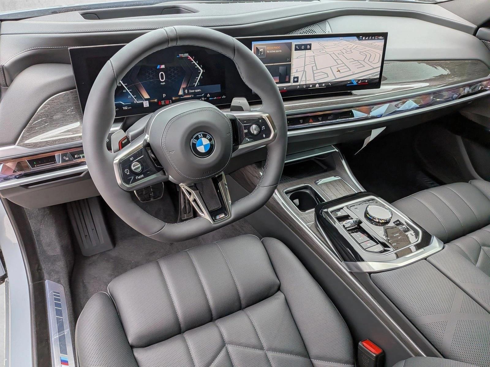 Thumbnail: 2026 BMW 7 Series - 3