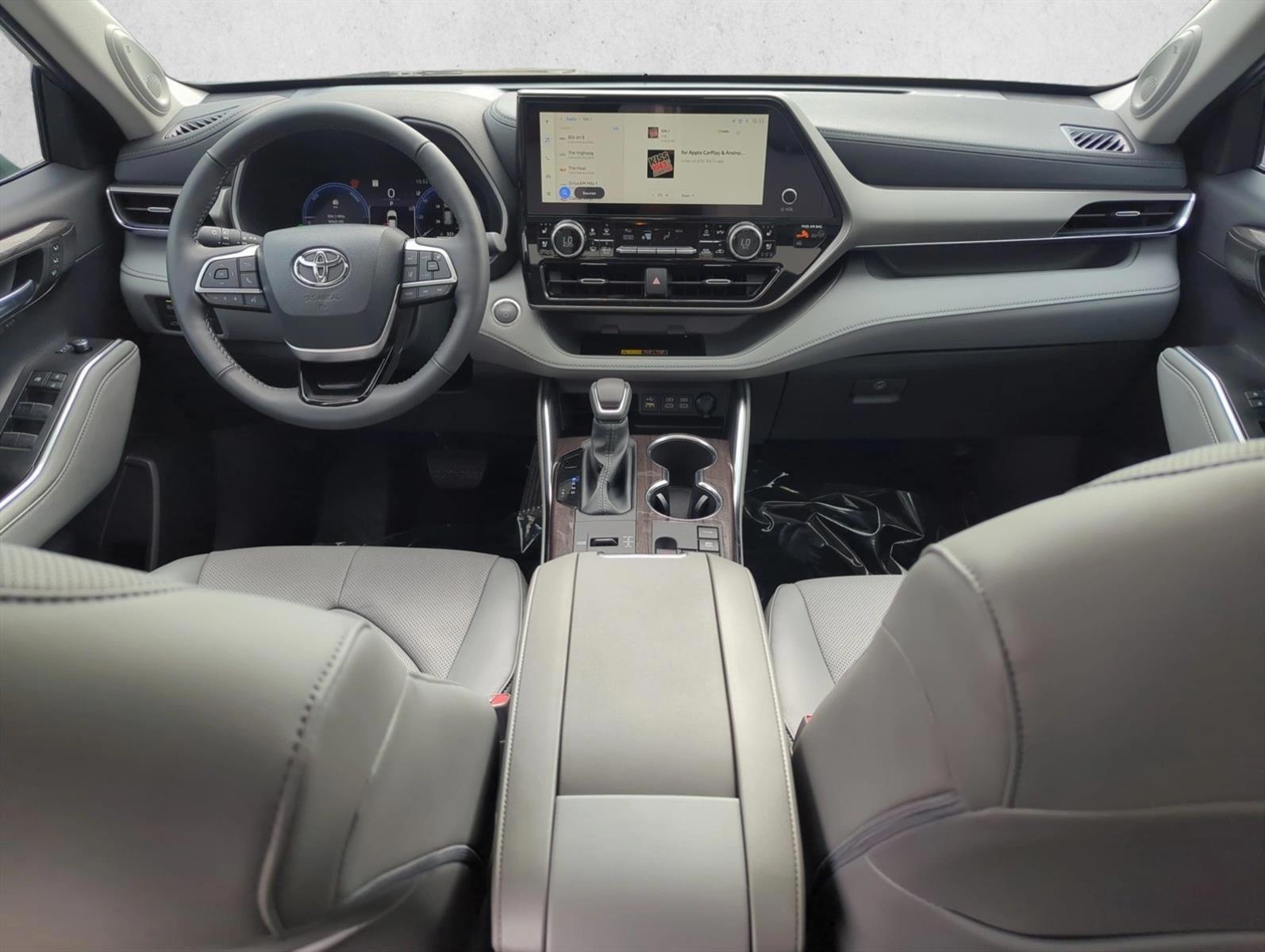 Thumbnail: 2026 Toyota Highlander - 2