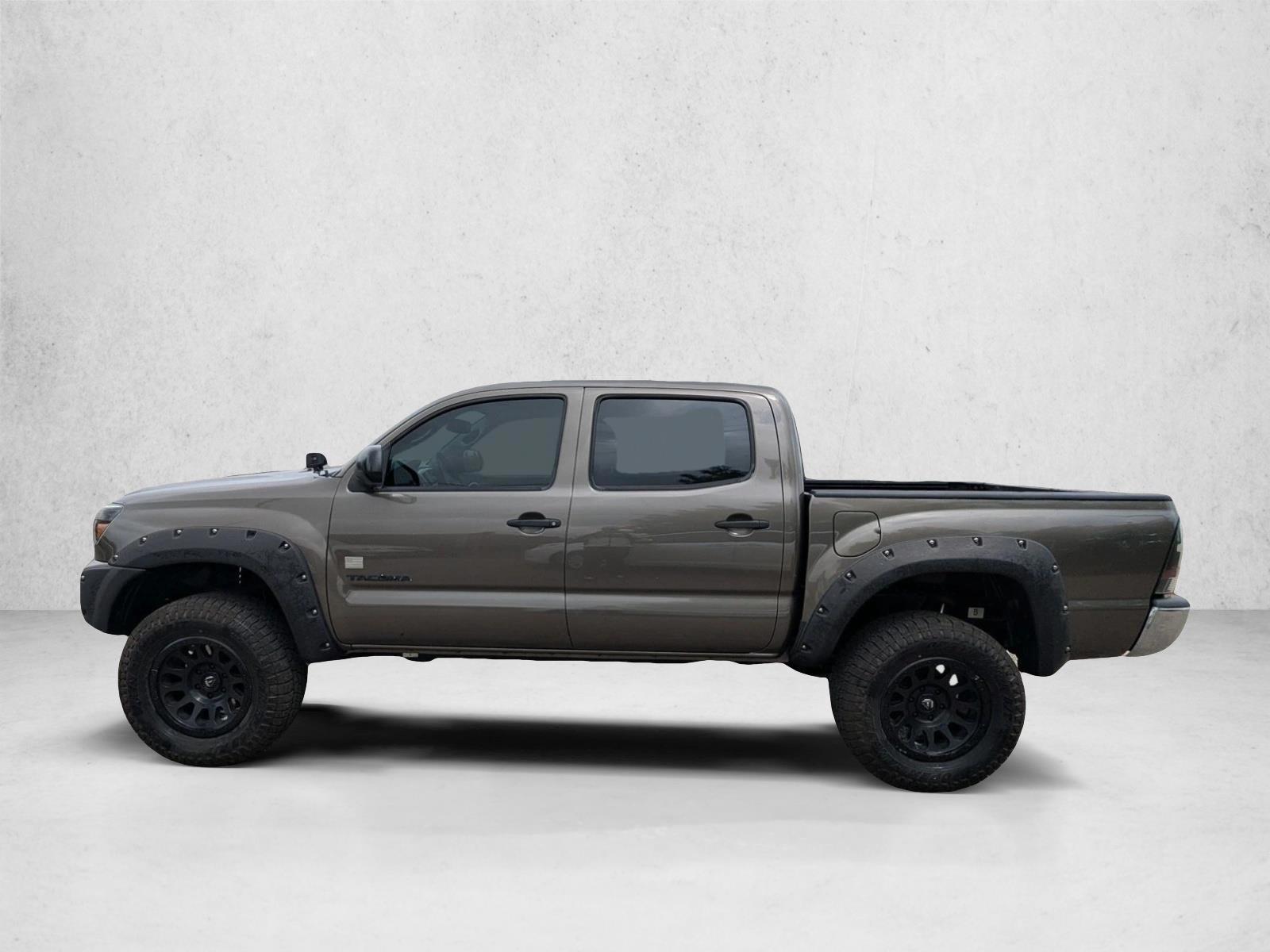 Thumbnail: 2012 Toyota Tacoma - 2