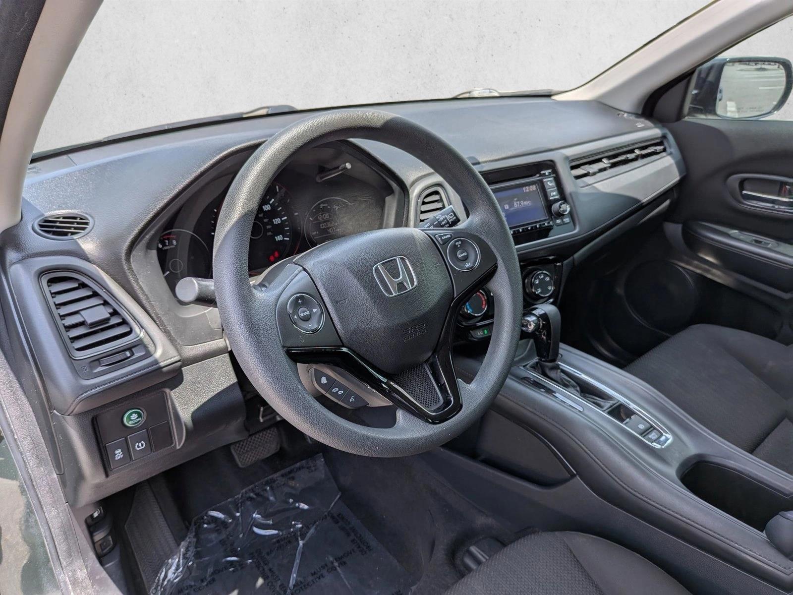 Thumbnail: 2016 Honda HR-V - 3
