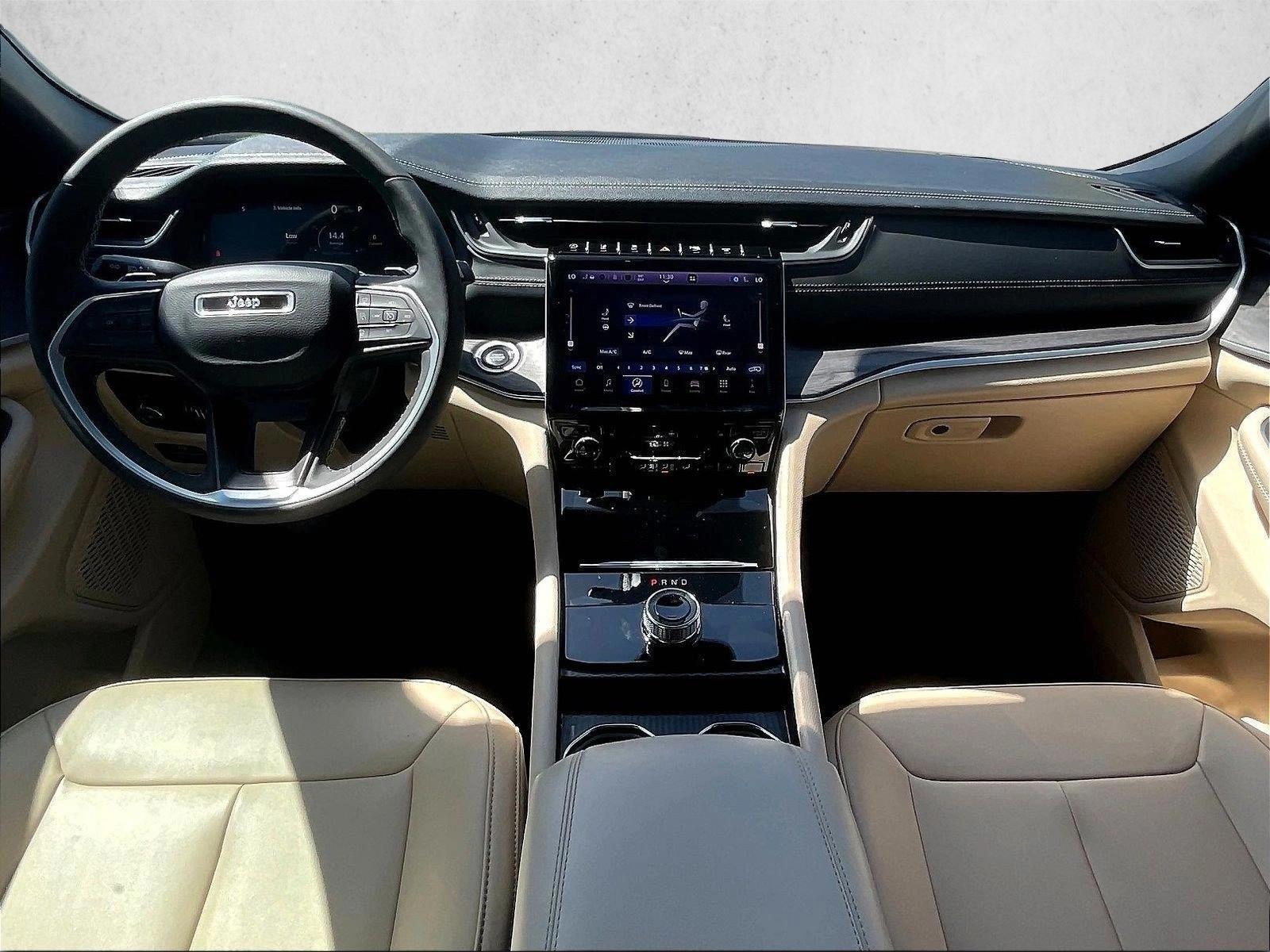 Thumbnail: 2025 Jeep Grand Cherokee - 3