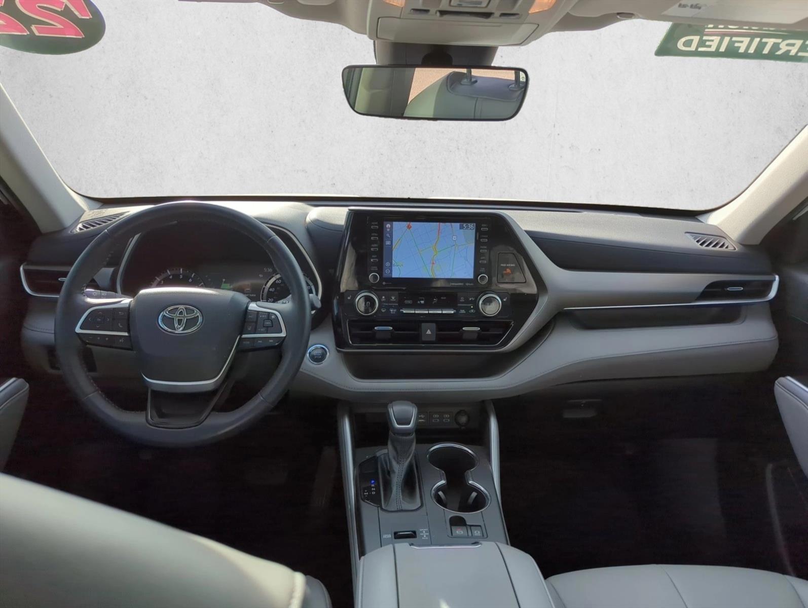 Thumbnail: 2022 Toyota Highlander - 3