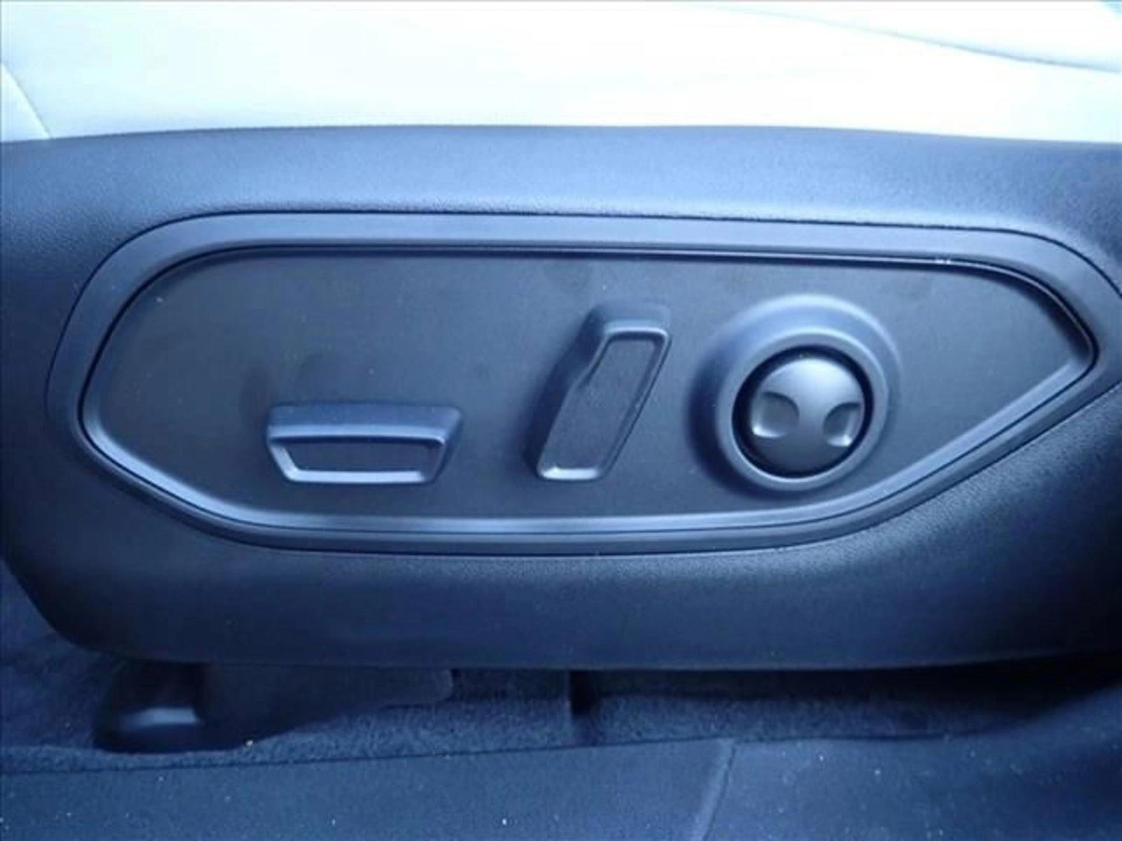 Thumbnail: 2026 Jeep Cherokee - 3