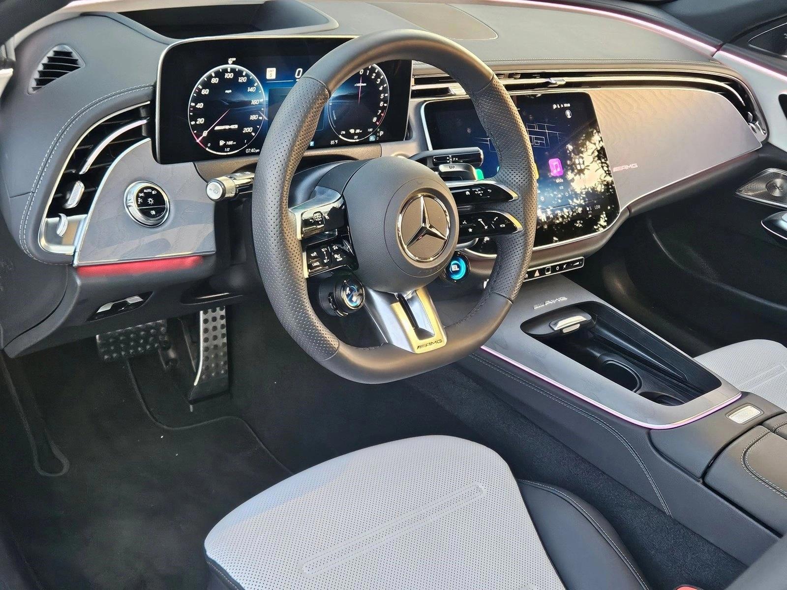 Thumbnail: 2026 Mercedes-Benz E-Class - 3