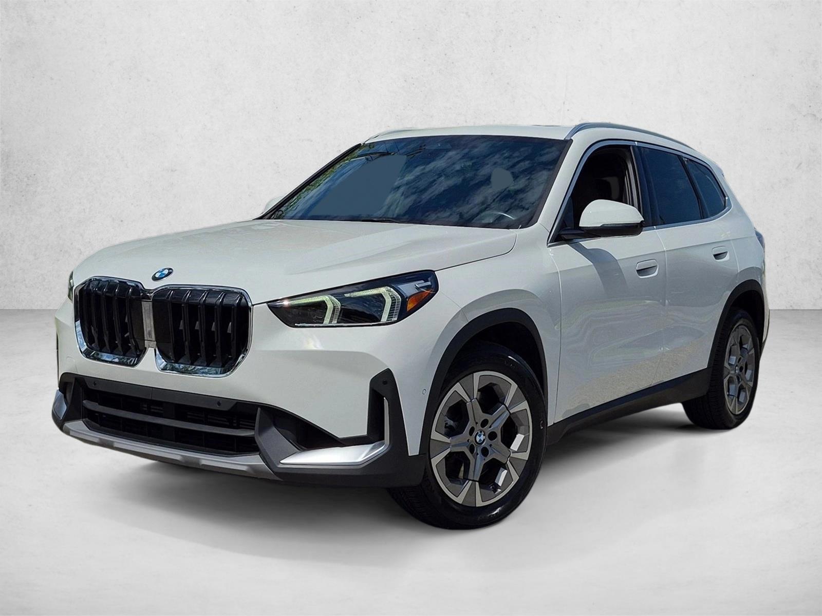 Thumbnail: 2023 BMW X1 - 1