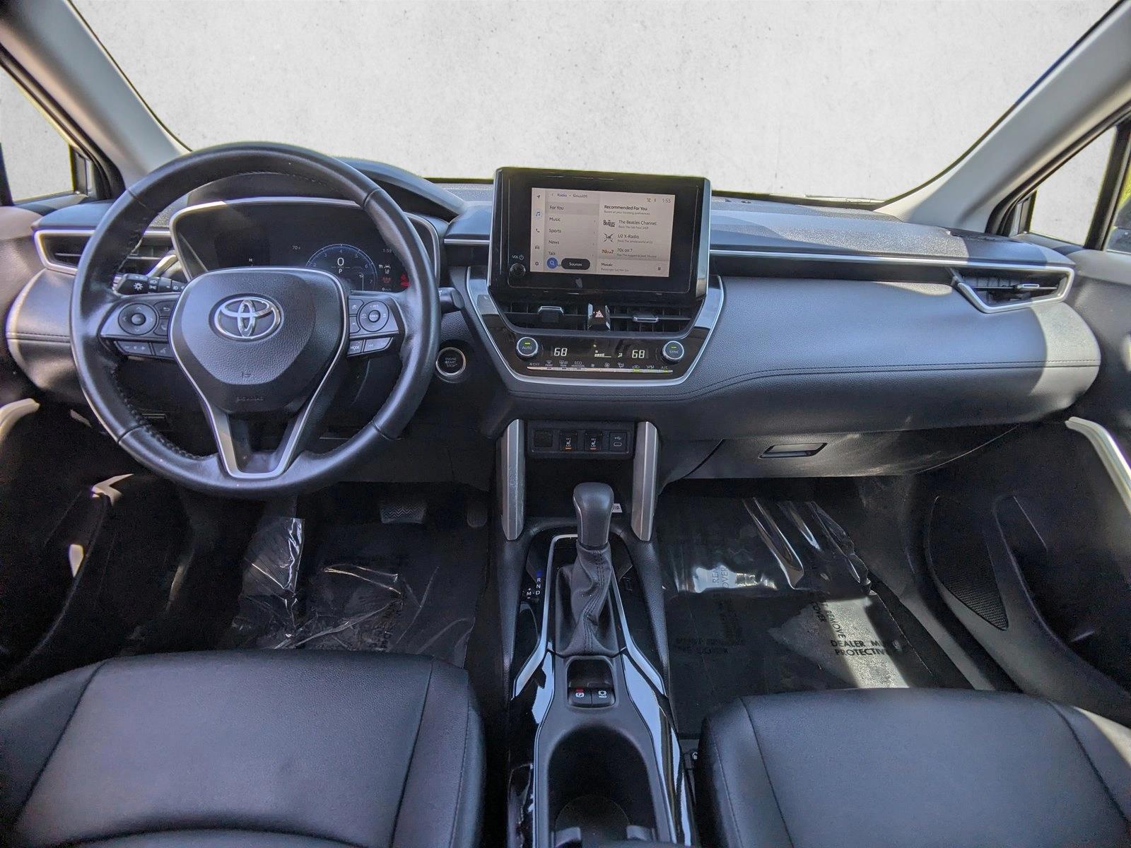 Thumbnail: 2023 Toyota Corolla Cross - 4