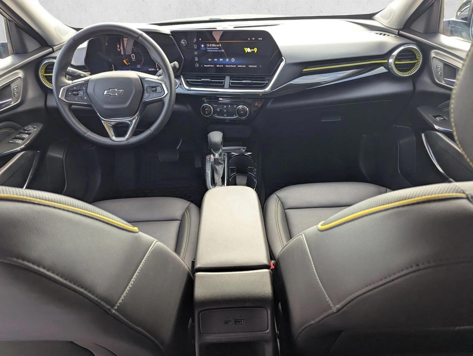 Thumbnail: 2025 Chevrolet Trax - 3