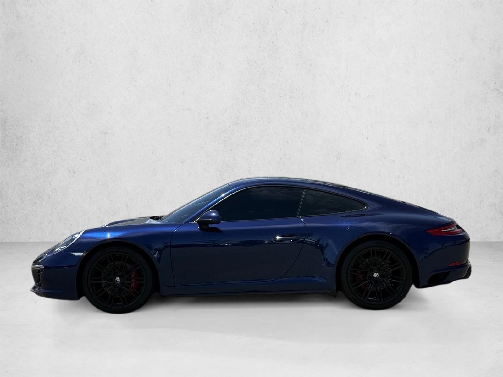 Thumbnail: 2017 Porsche 911 - 2