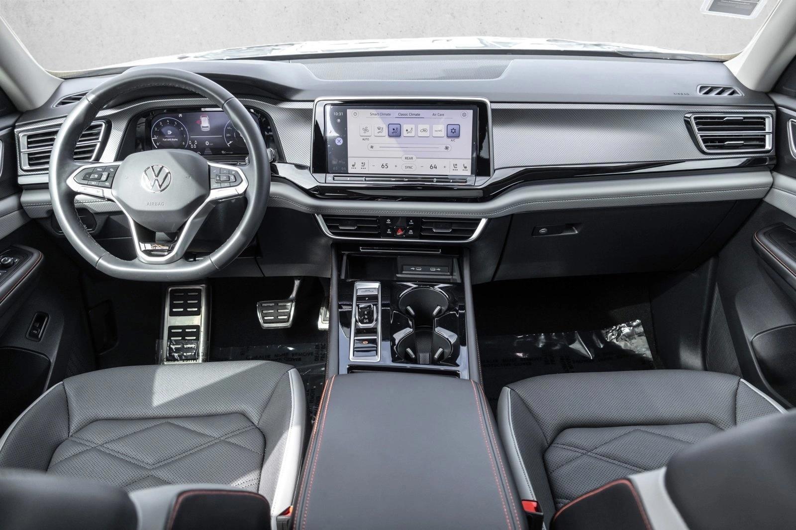 Thumbnail: 2024 Volkswagen Atlas - 3