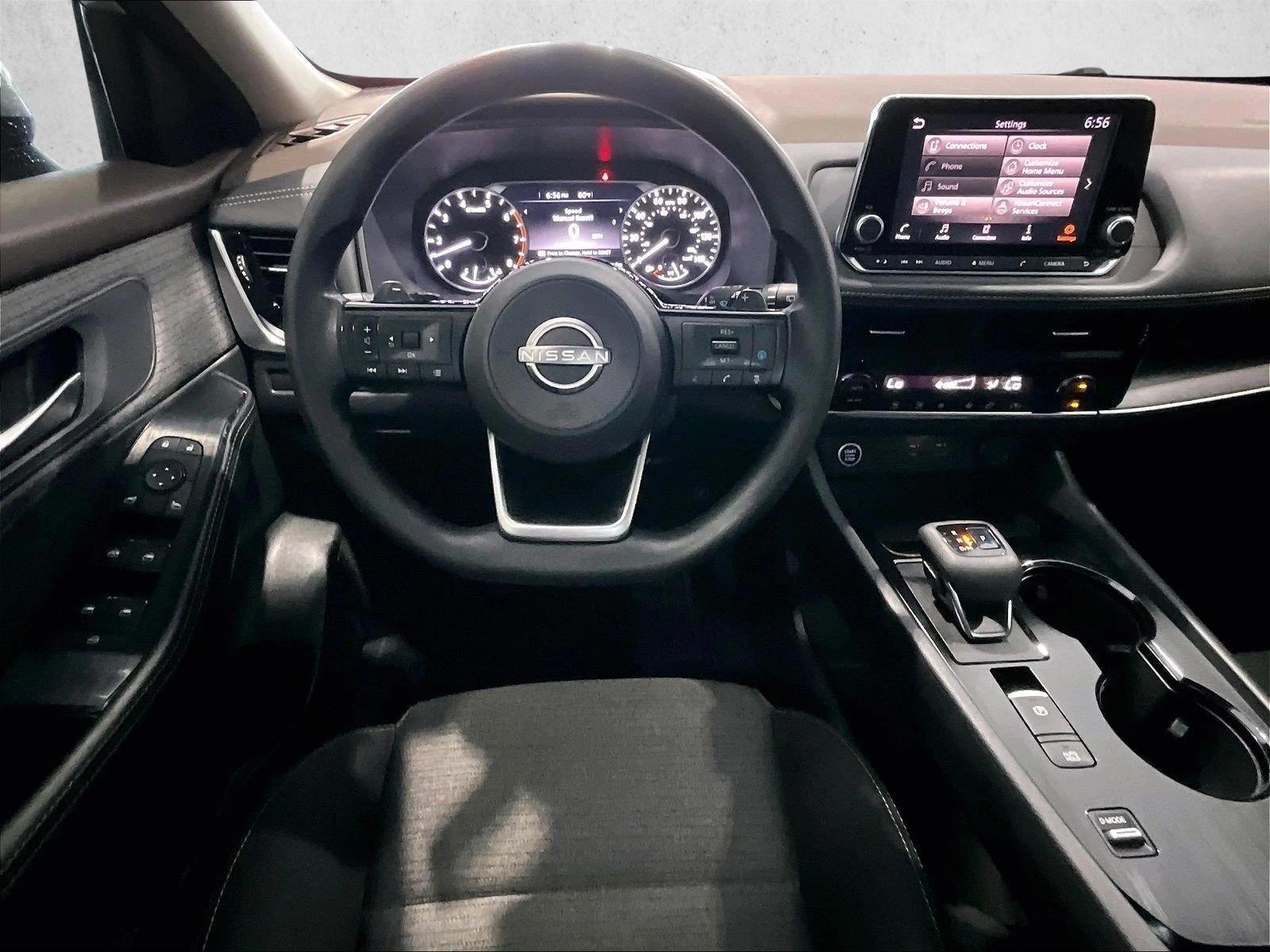 Thumbnail: 2022 Nissan Rogue - 3