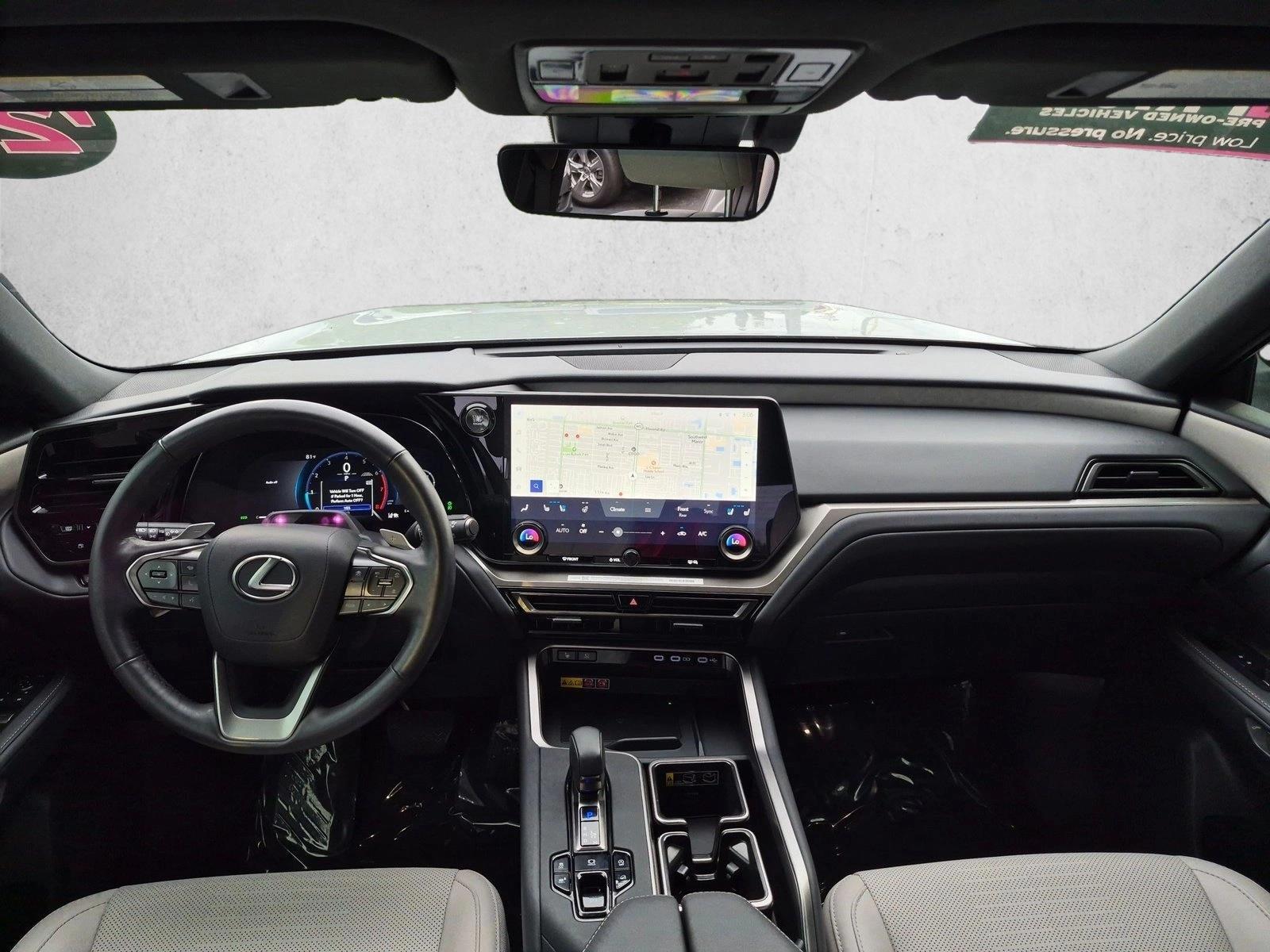 Thumbnail: 2025 Lexus TX - 4