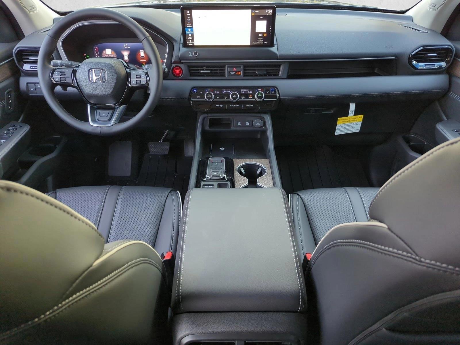 Thumbnail: 2026 Honda Pilot - 4
