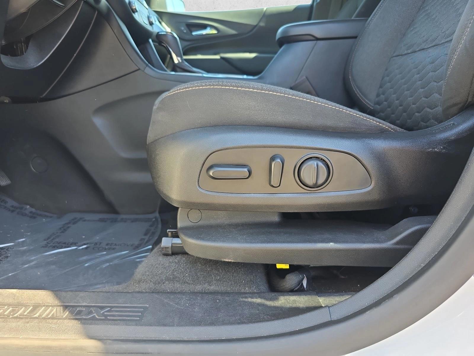 Thumbnail: 2019 Chevrolet Equinox - 4