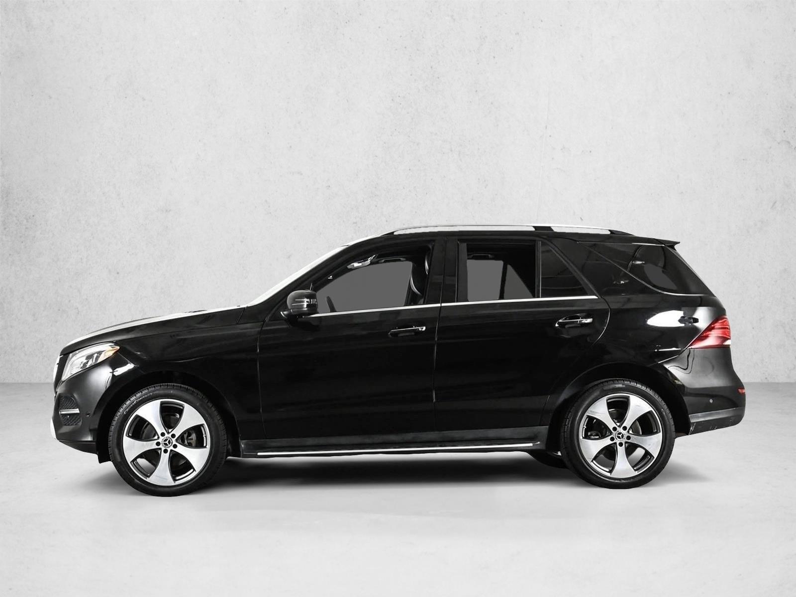 Thumbnail: 2017 Mercedes-Benz GLE - 2