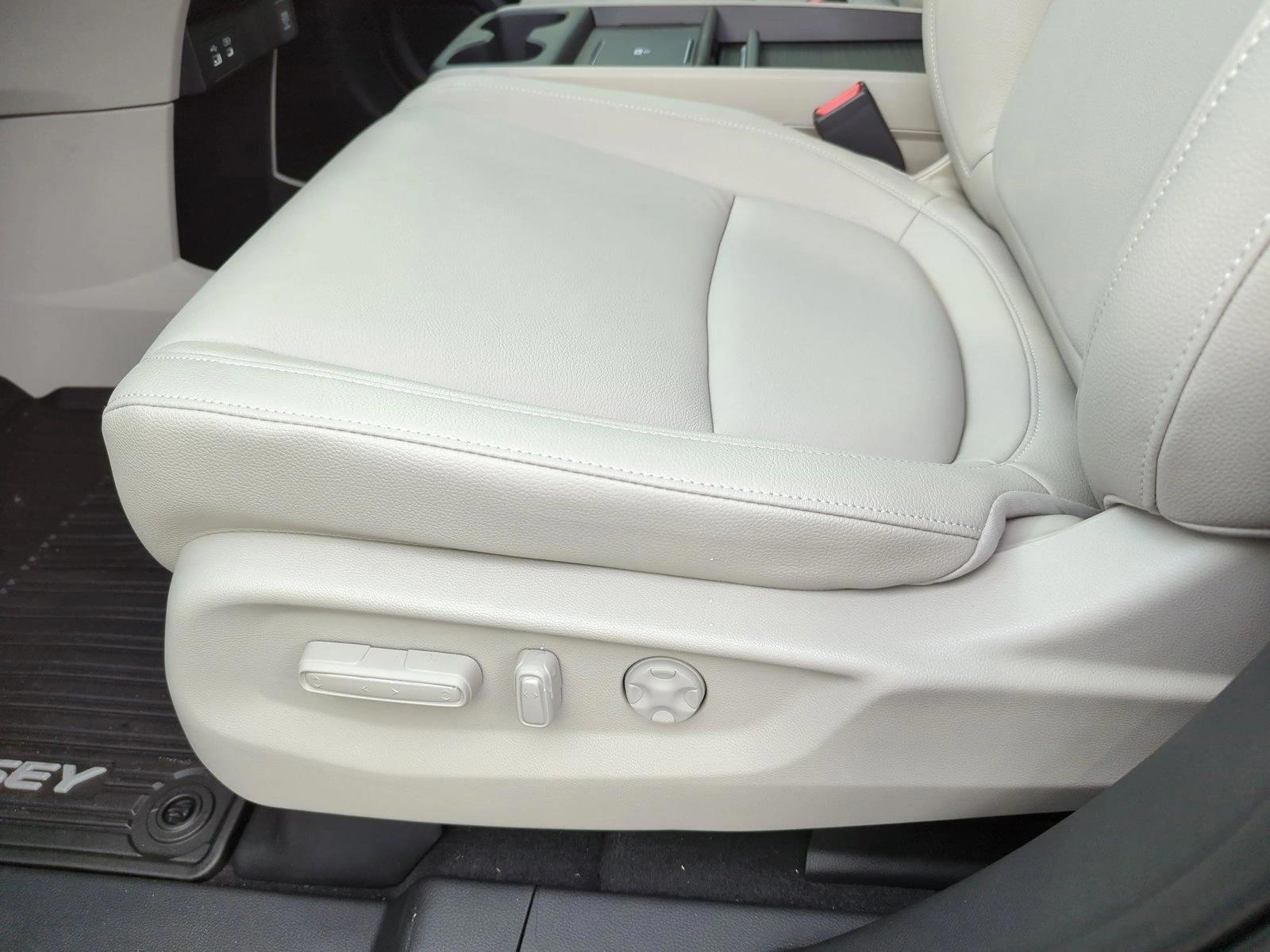 Thumbnail: 2026 Honda Odyssey - 5