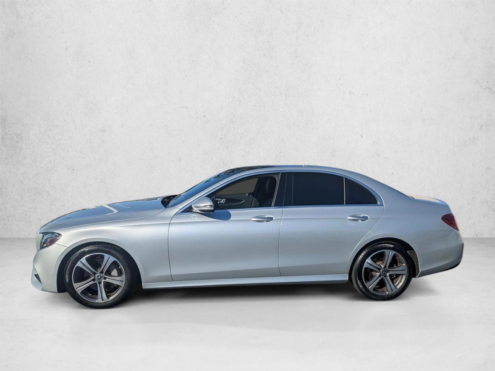 Thumbnail: 2020 Mercedes-Benz E-Class - 2