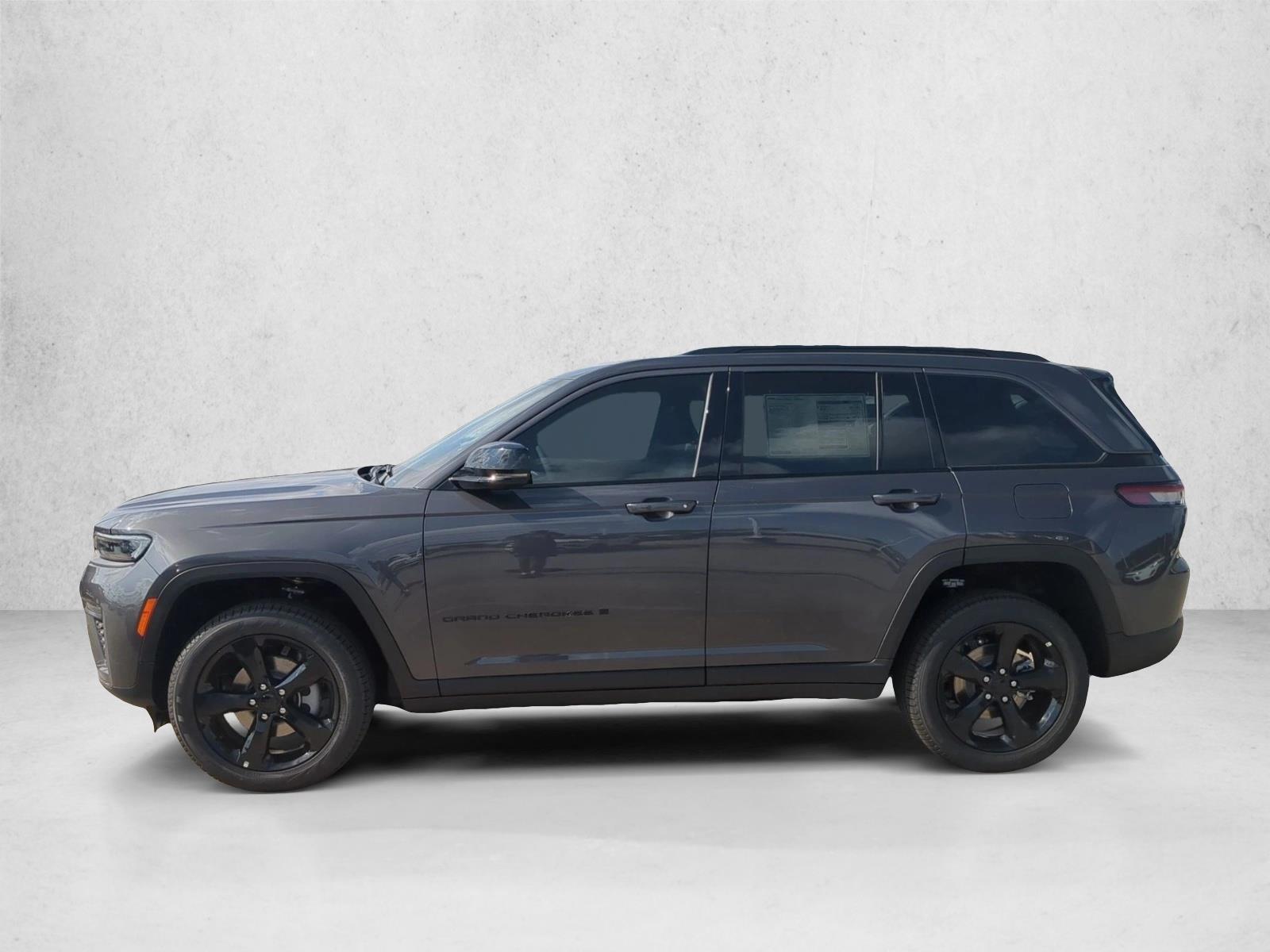 Thumbnail: 2026 Jeep Grand Cherokee - 2