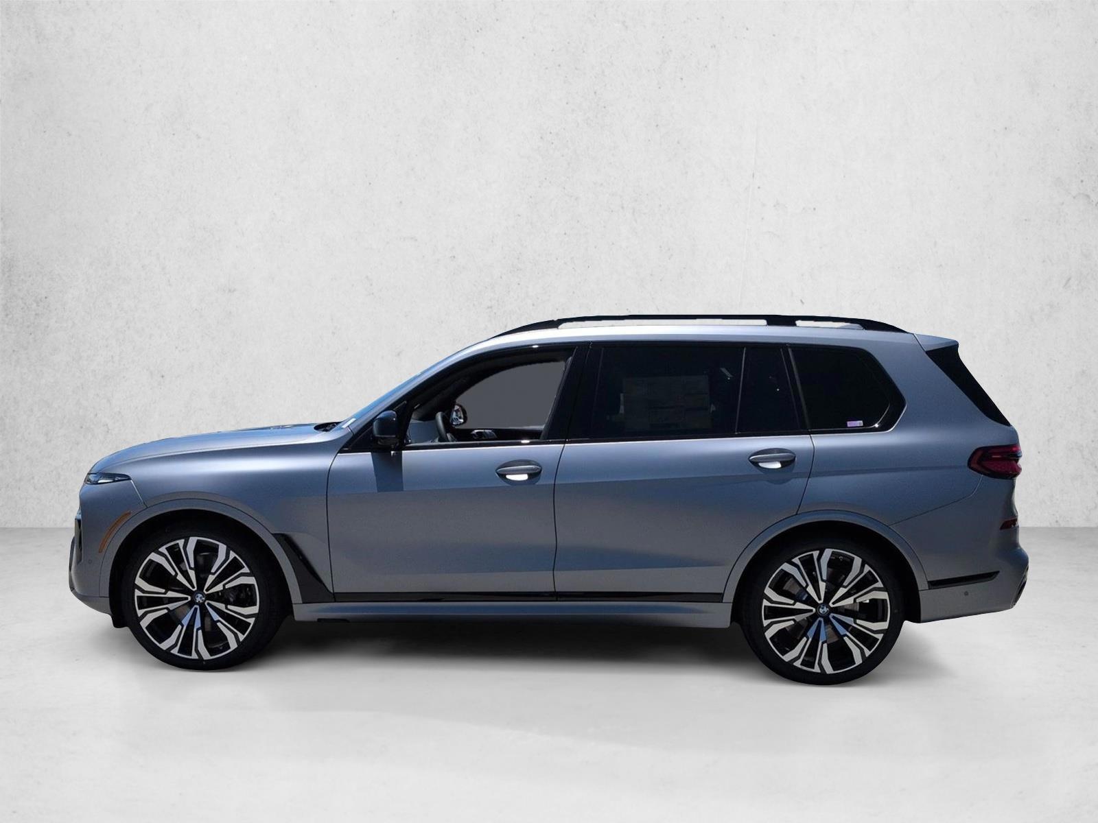 Thumbnail: 2027 BMW X7 - 2