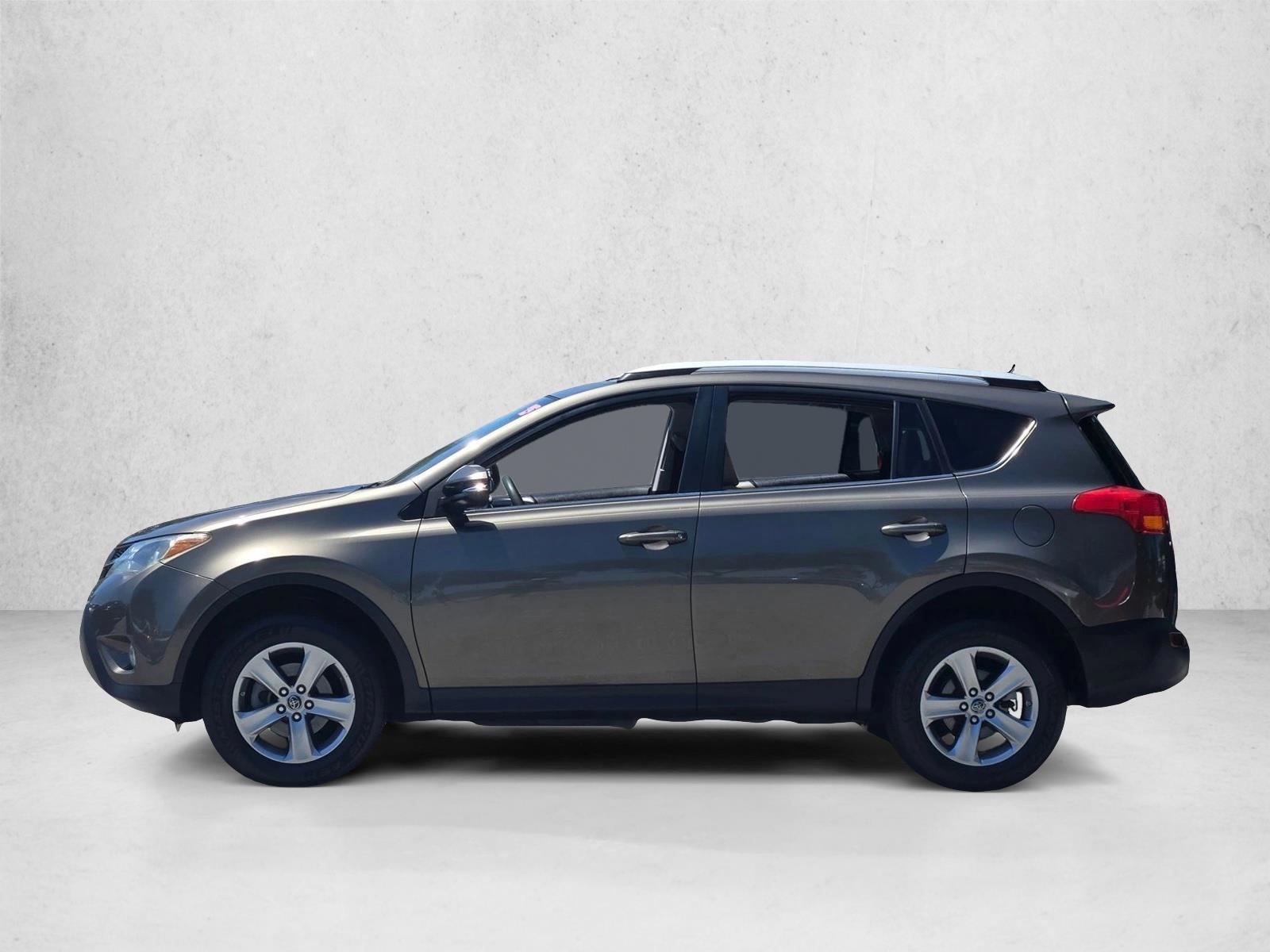 Thumbnail: 2015 Toyota RAV4 - 2