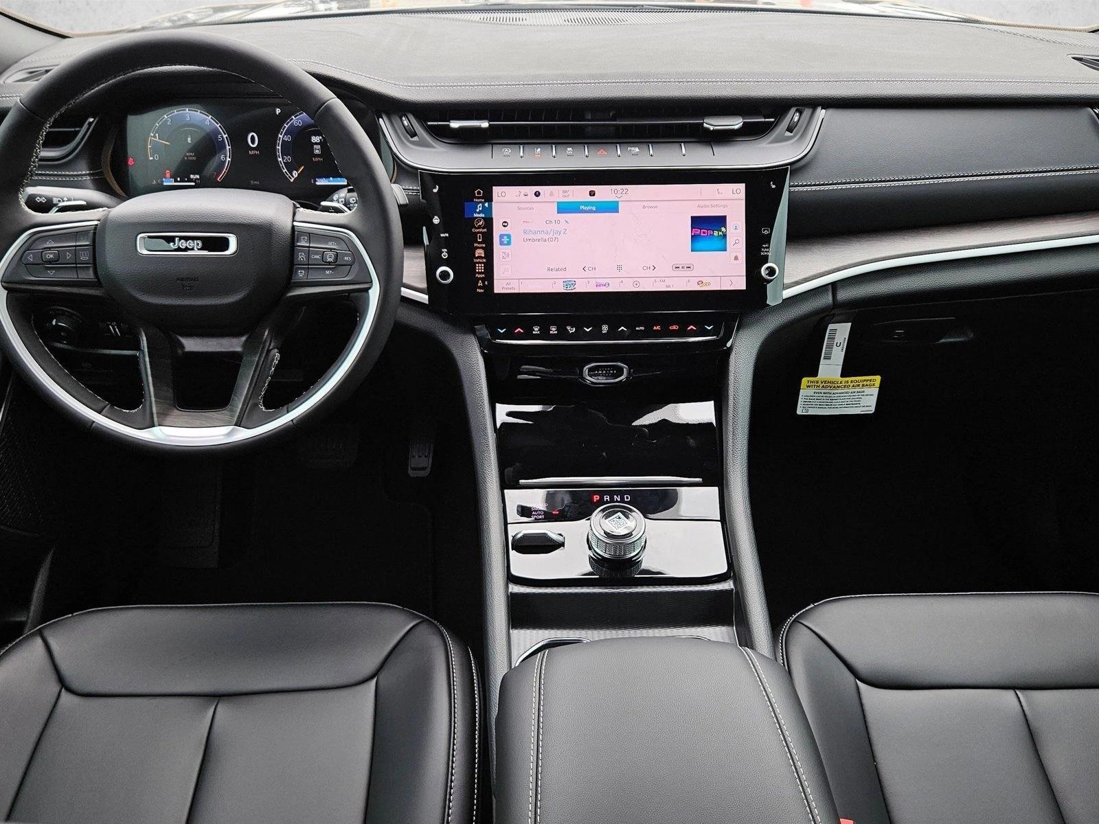 Thumbnail: 2026 Jeep Grand Cherokee - 3