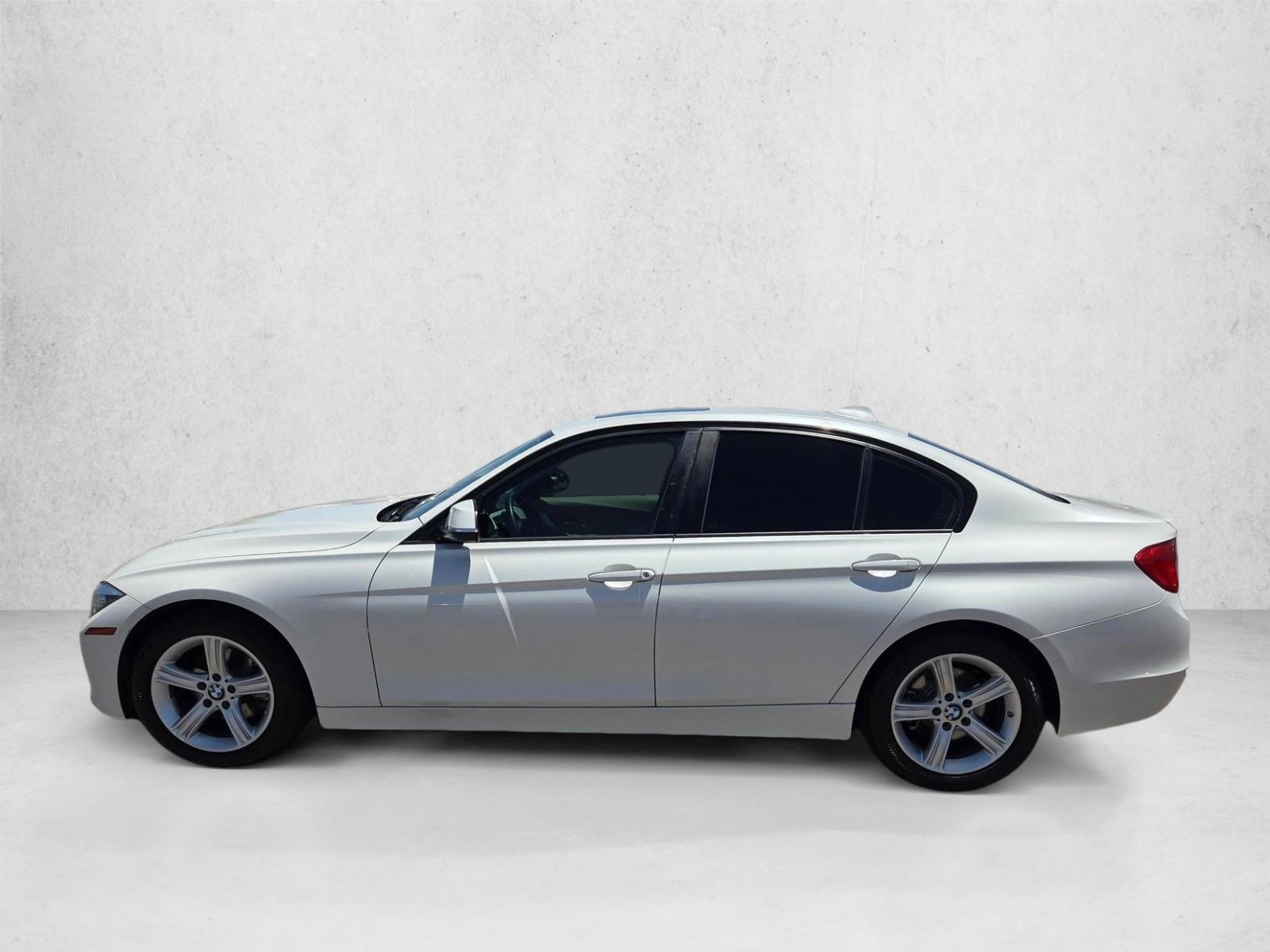 Thumbnail: 2015 BMW 3 Series - 2