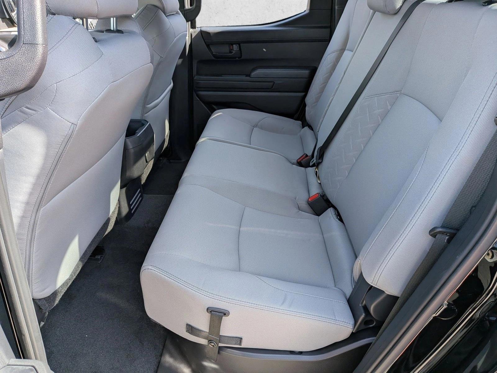 2025 Toyota Tacoma SR5 - Photo 14